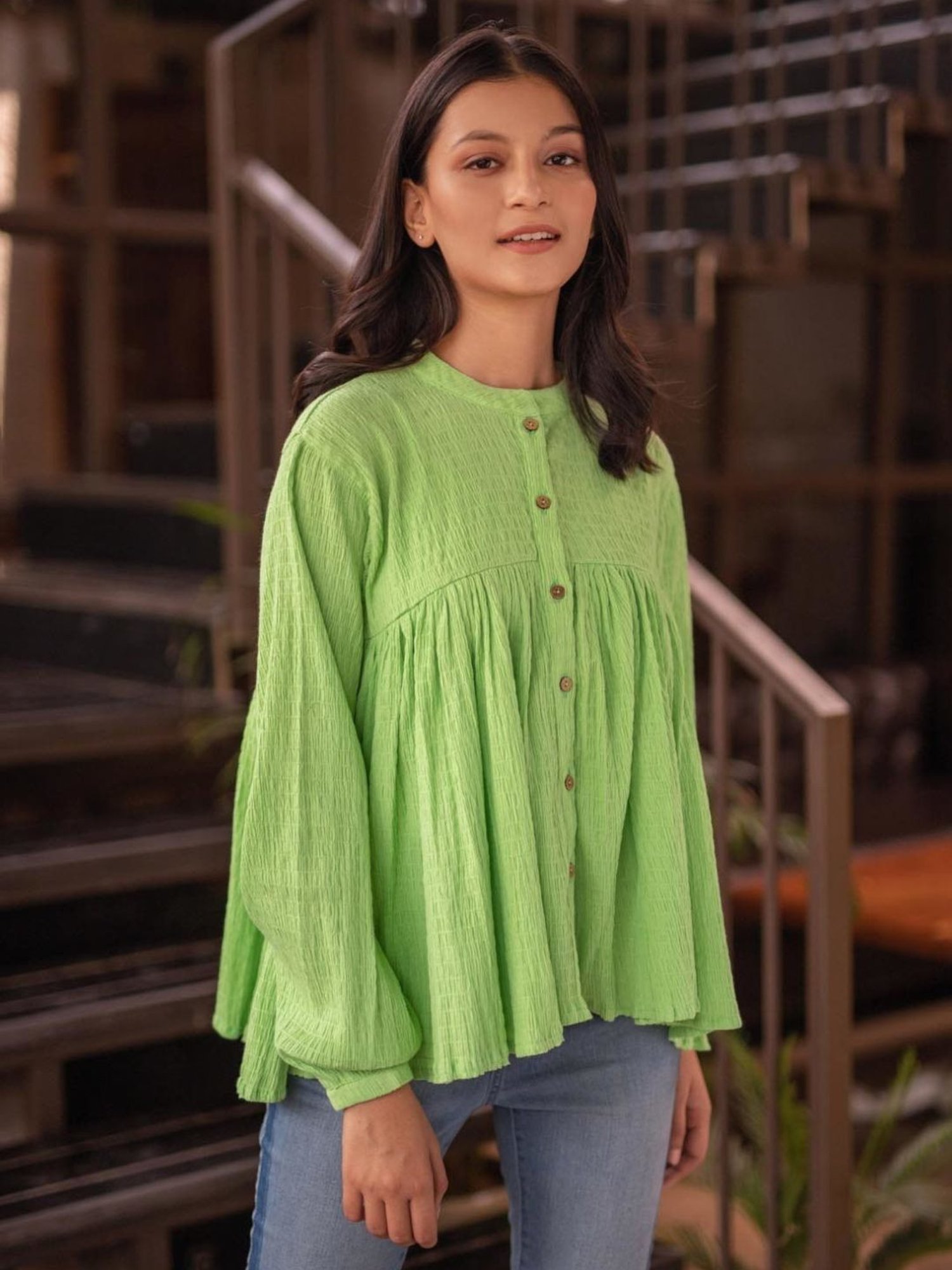 BInfinite Green Pistachio Tiered Top