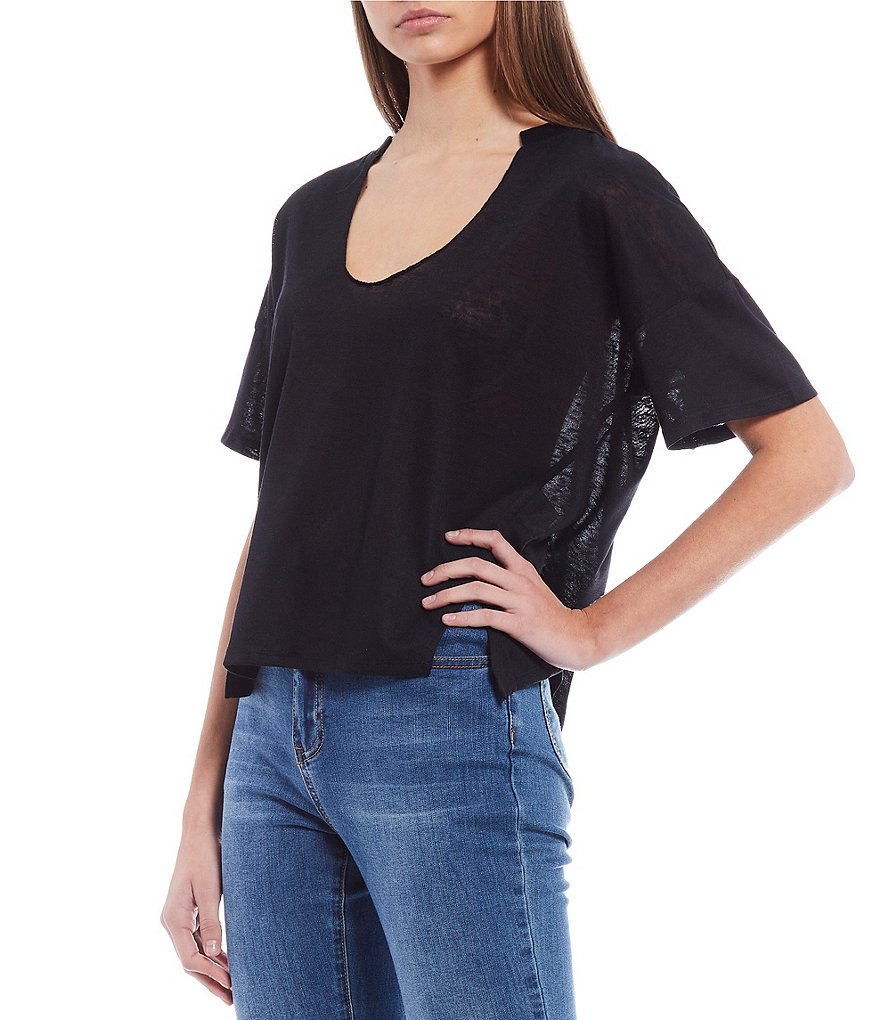 C&V Chelsea & Violet Scoop Neck Short Sleeve Tee