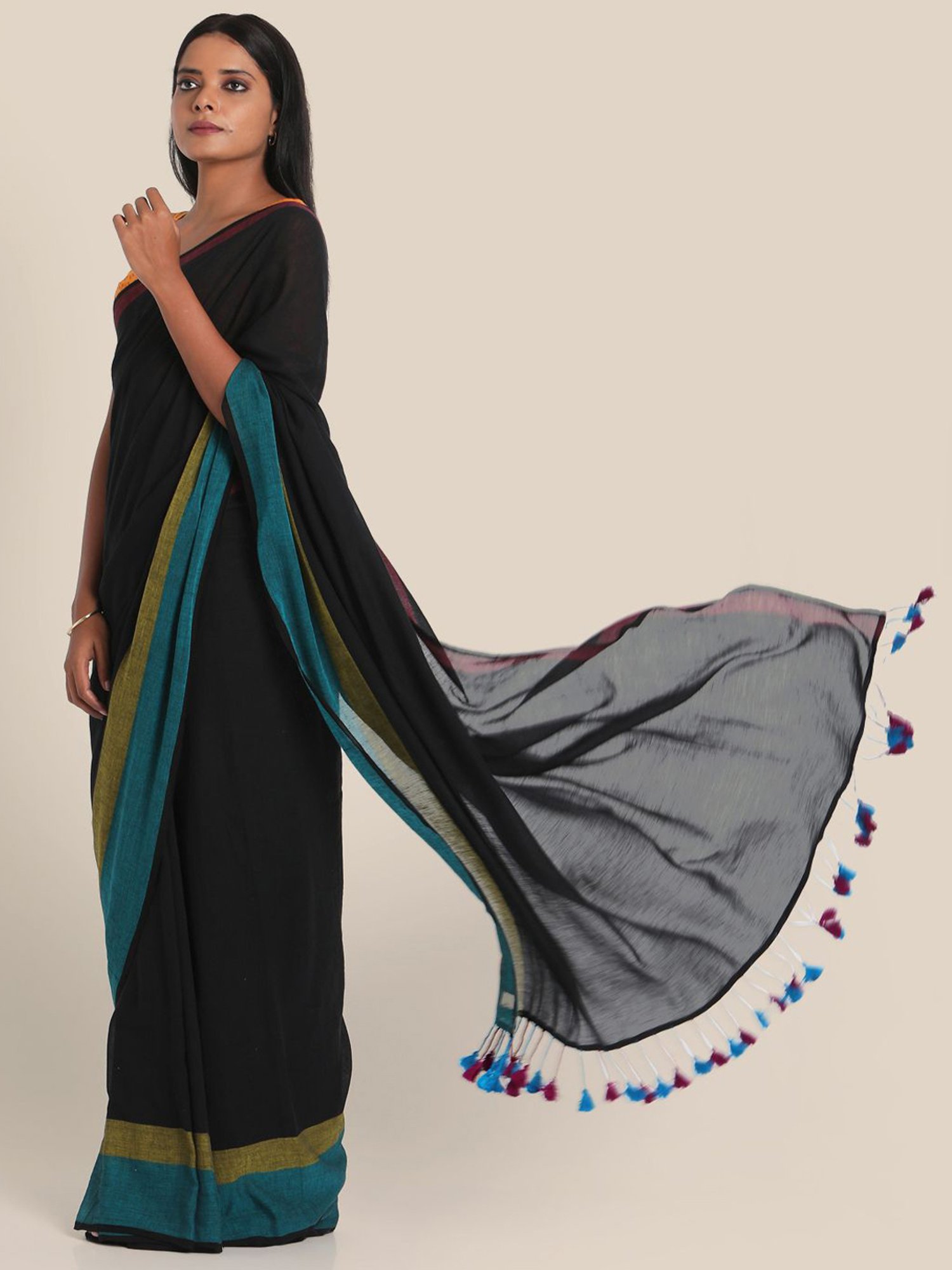 Suta Black Cotton Saree Without Blouse