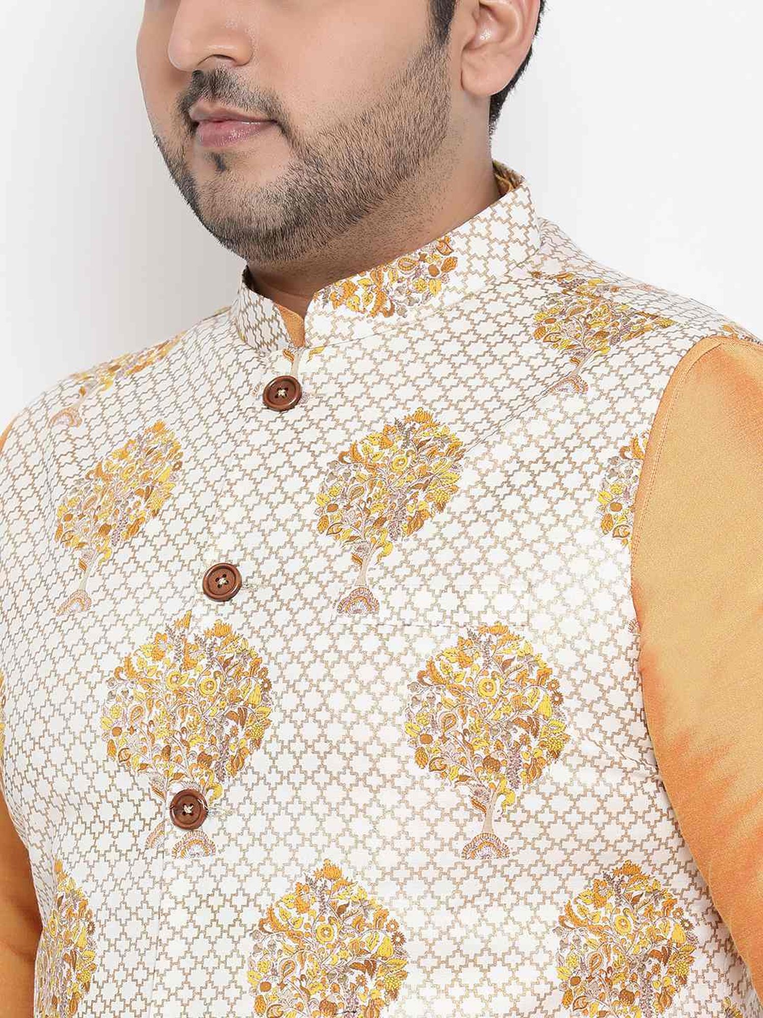 KISAH PLUS White Regular Fit Printed Kurta Set With Jacket
