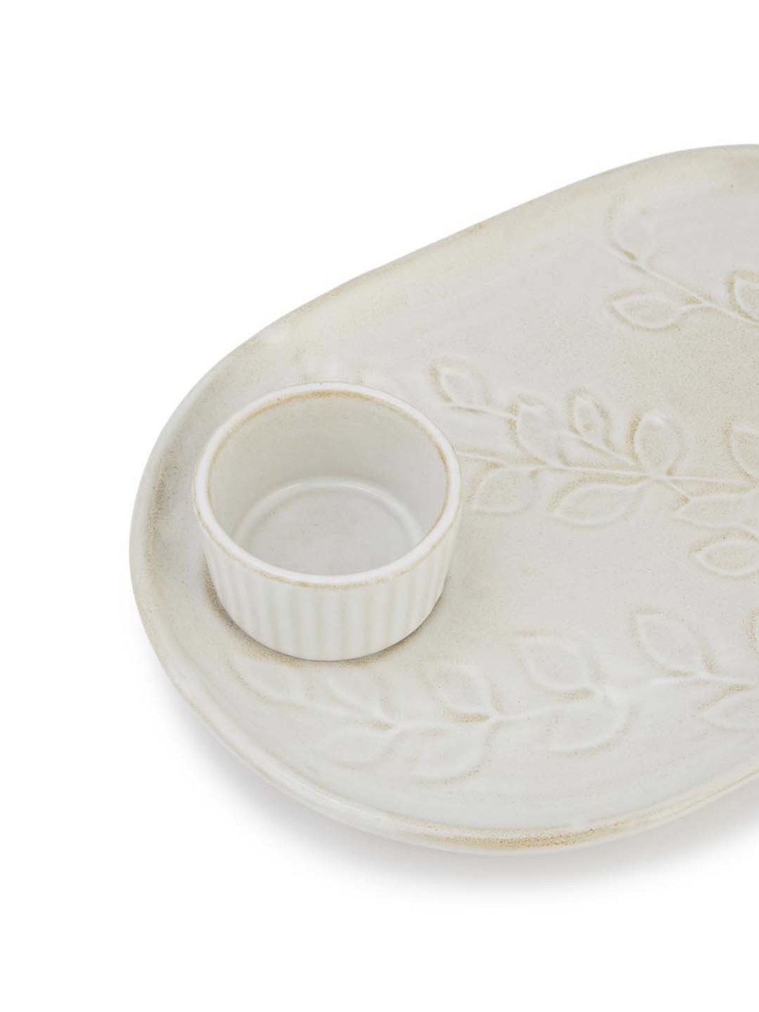 Fabindia Anaarbagh White Ceramic 1 Platters & 1 Dip Bowl