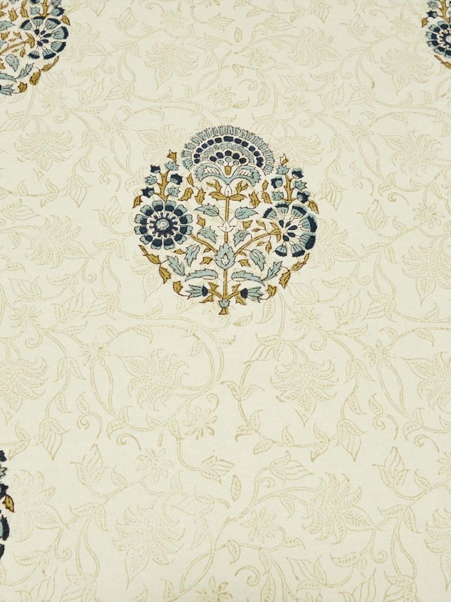 DDECOR Live beautiful Geometric Insignia Dove 210 TC Cotton Comforters - Set of 3