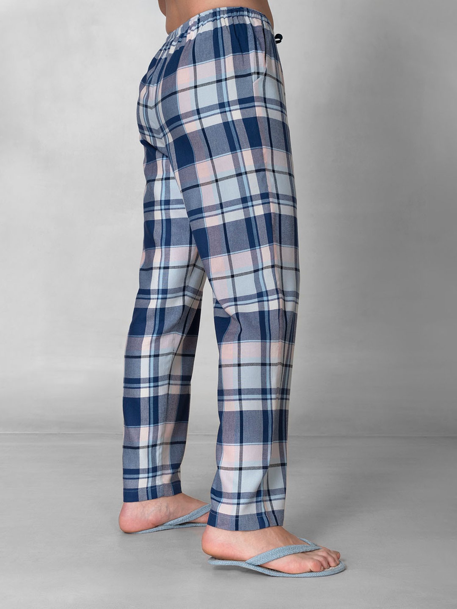 The Calm Collective Blue & White Checks Pyjamas
