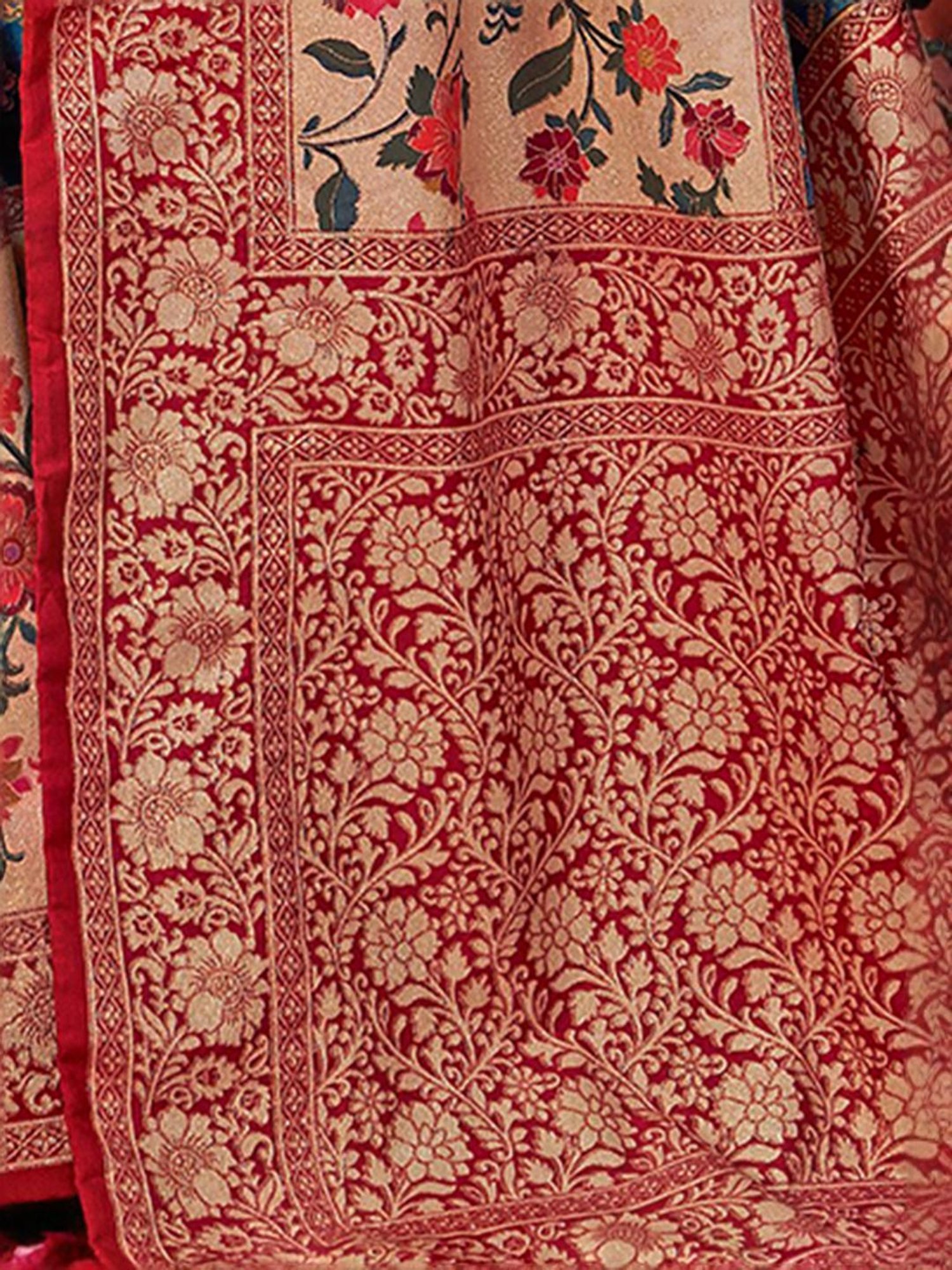 Satrani Blue & Red Printed Saree With Unstitched Blouse