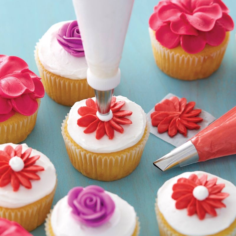 Wilton 9pc Starter Decorating and Piping Tip Set