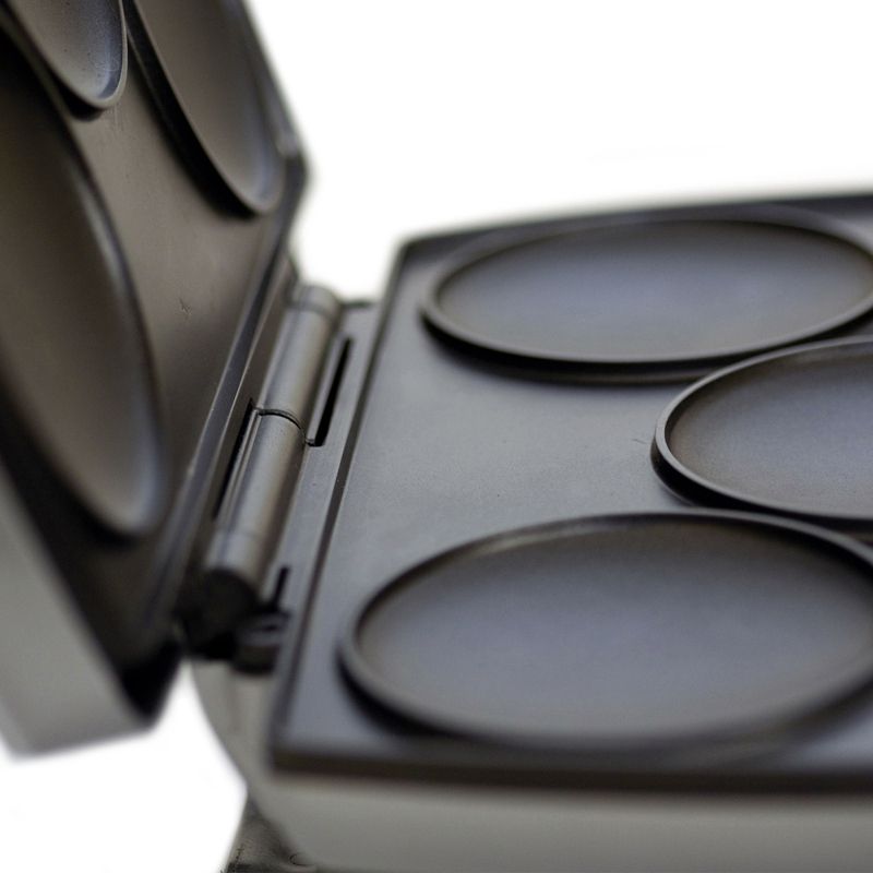 Brentwood AR-136 6 Piece Non-Stick Arepa Maker