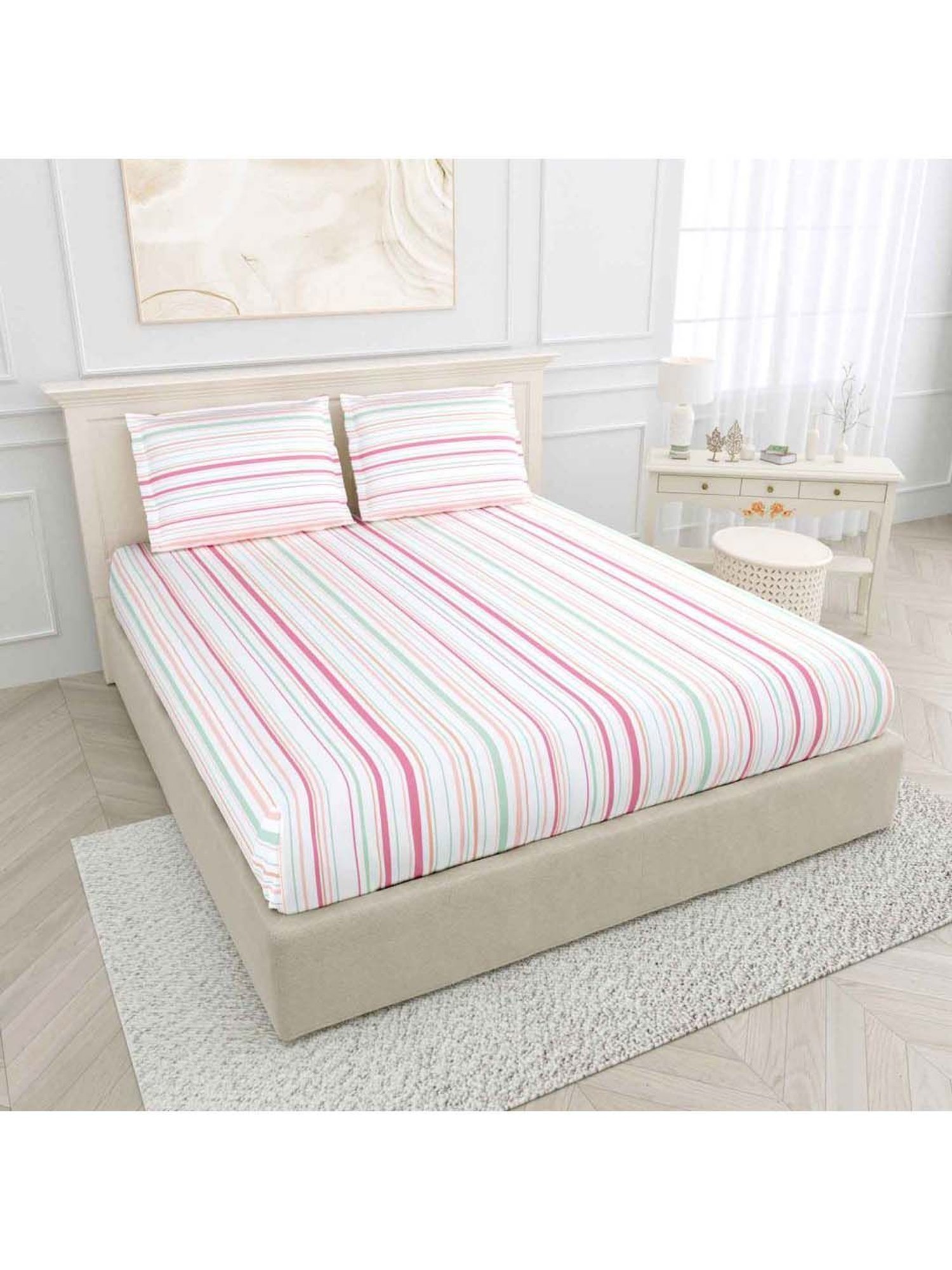 Haus & Kinder Multicolor Cotton 186 TC King Bedsheet with 2 Pillow Covers