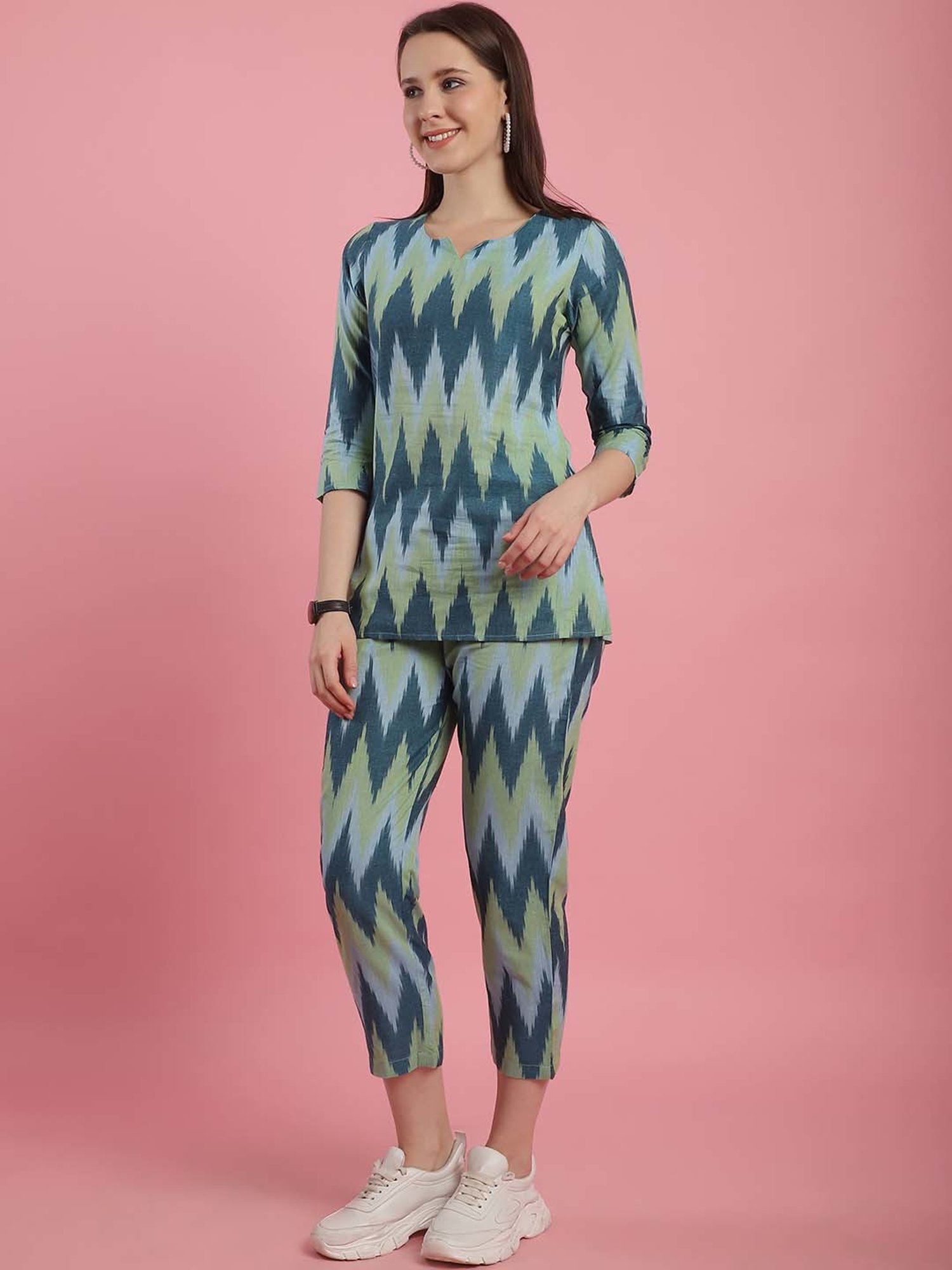 Prakrti Green & Blue Cotton Printed Top Capri Set