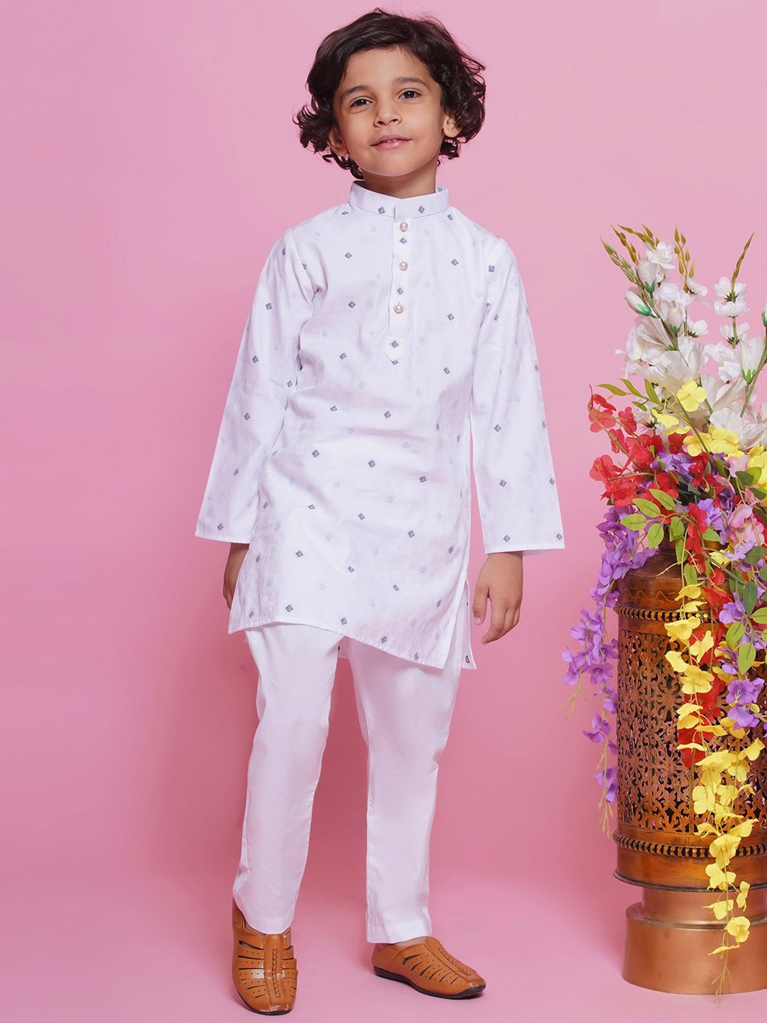 Little Bansi Kids White Printed Full Sleeves Kurta with Pyjamas