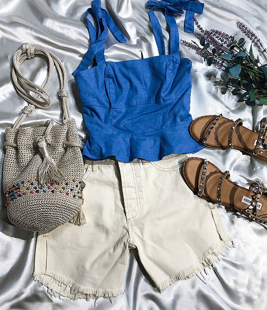 The Sak Sayulita Beaded Crochet Mini Drawstring Bag