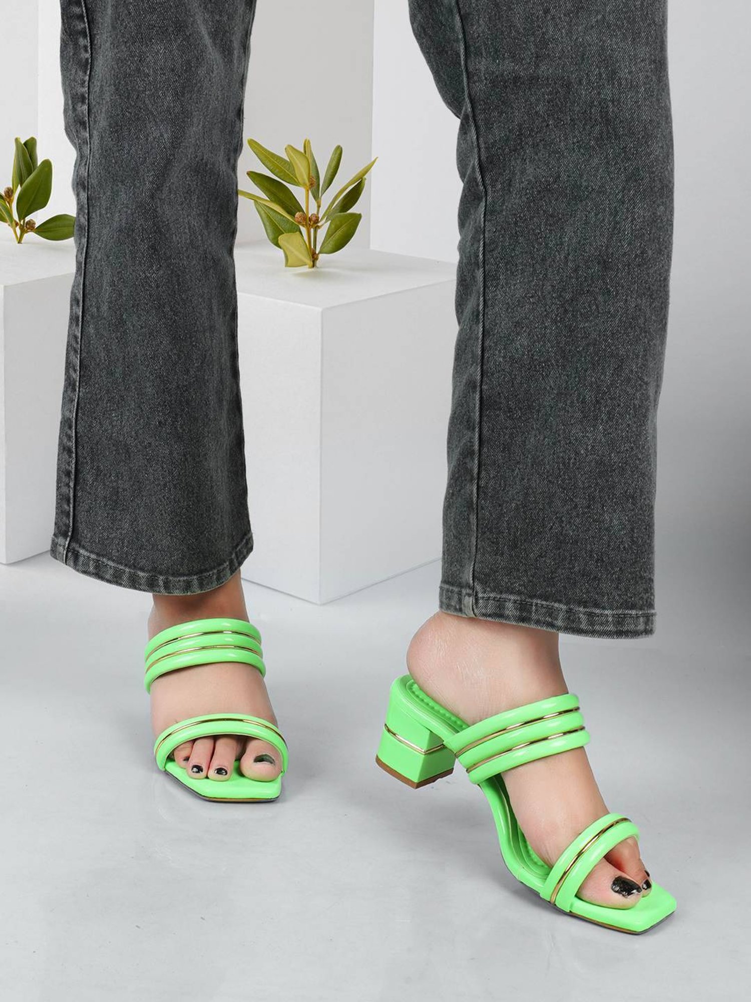 Elle Women's Lime Casual Sandals