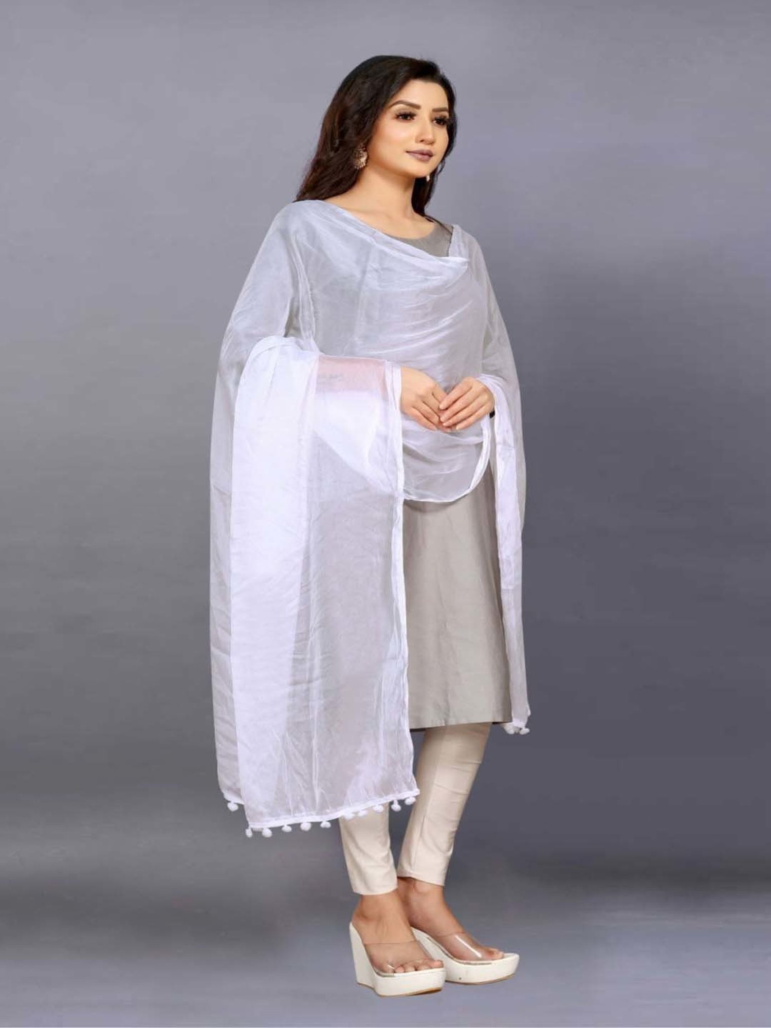 APNISHA White Plain Dupatta