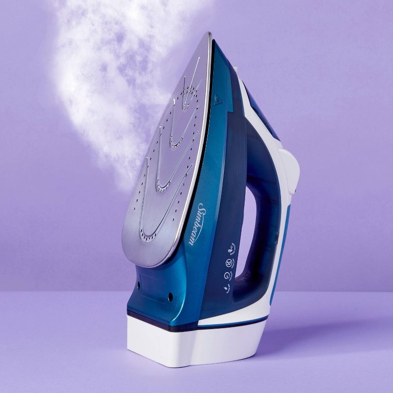 Sunbeam 1600W Retractable Cord Iron