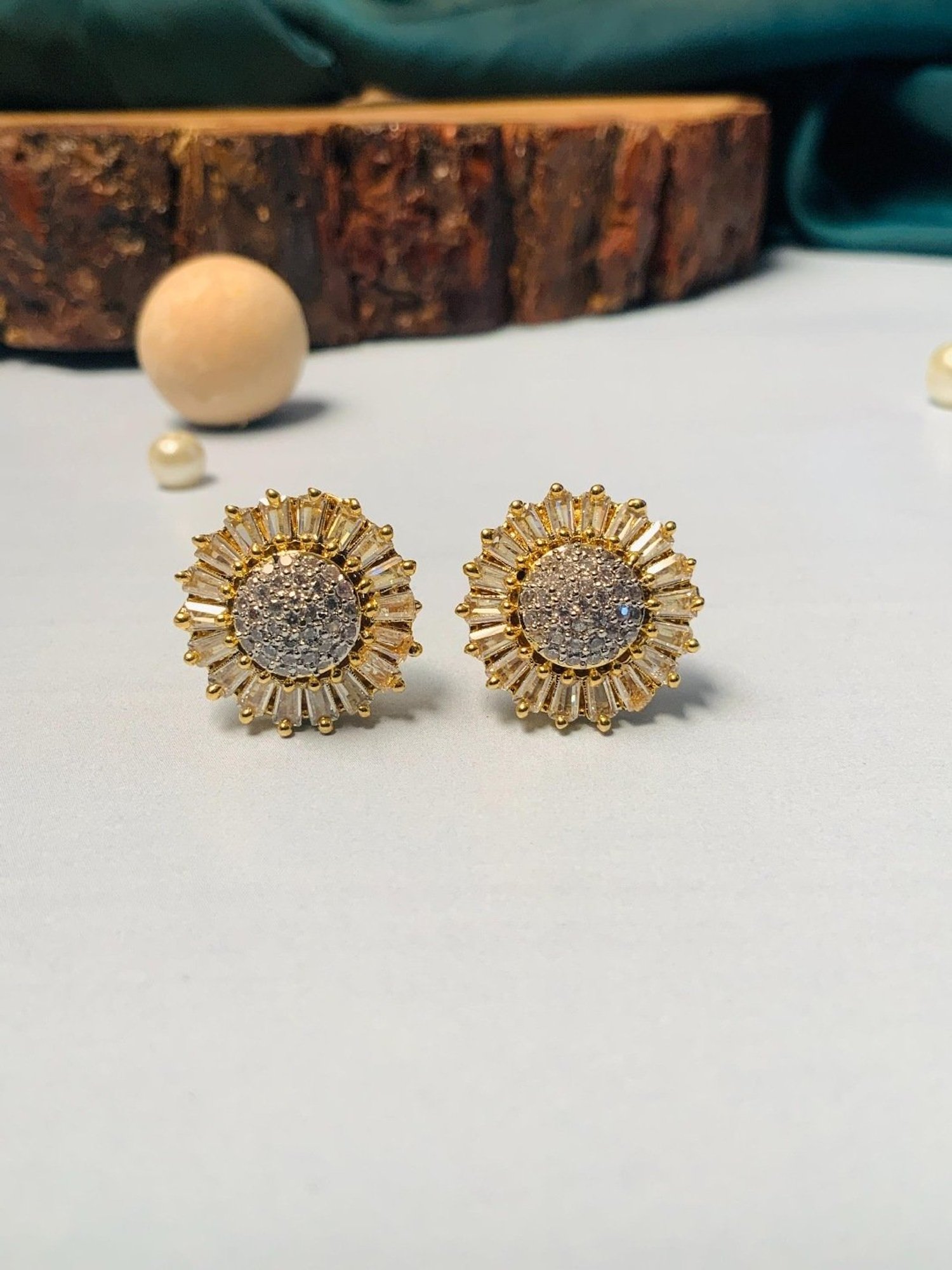 Abdesigns Shiney Gold-Plated Crystal AD Stud Earrings