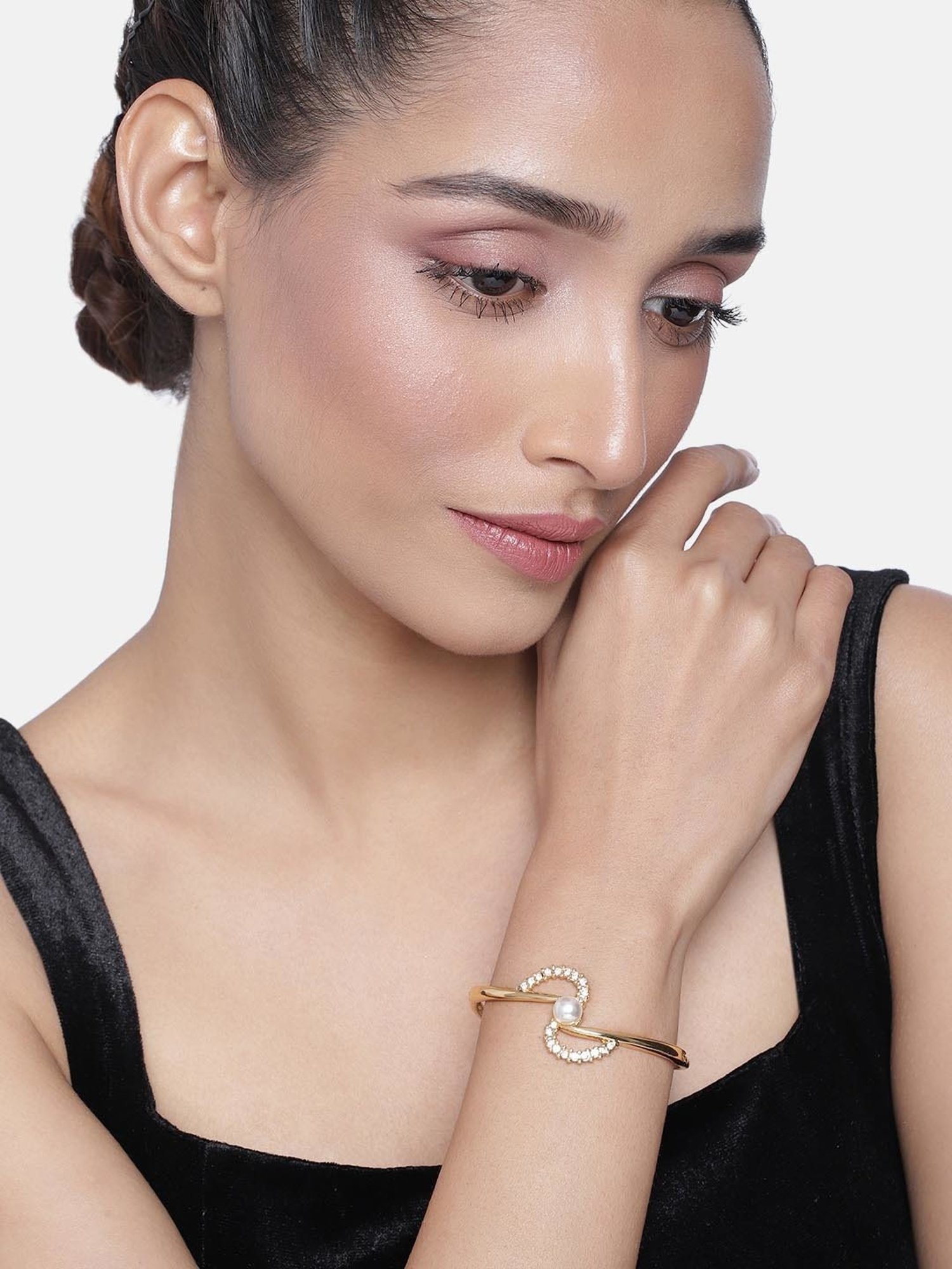 Estele Gold-Plated Pearl Wheel Bracelet for Women