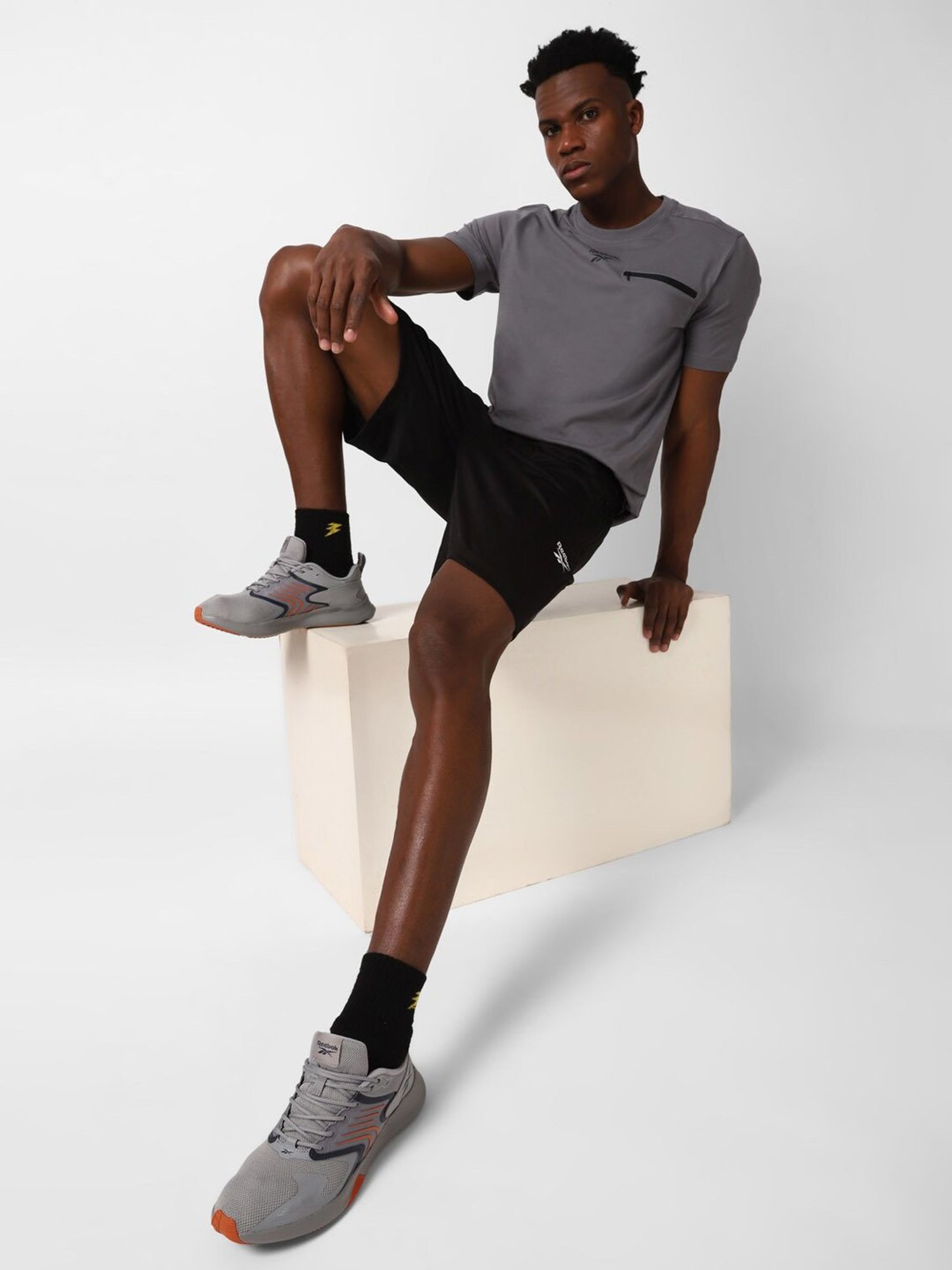 Reebok Black Regular Fit Sports Shorts