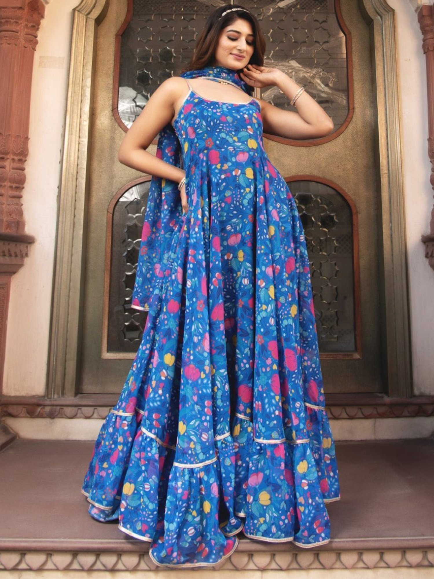 Calmna Butterfuy Blue Sleeveless Gotapatti Anarkali Ruffle Suit Set