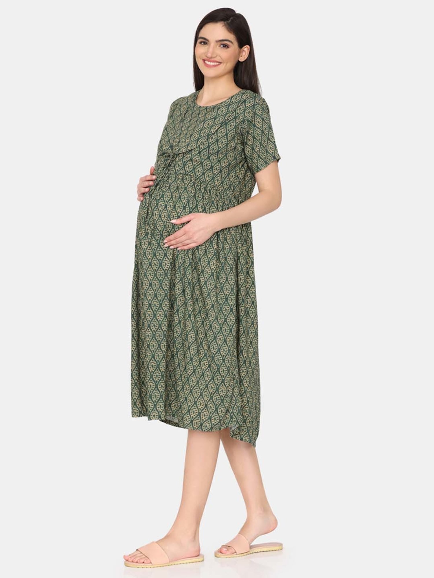 Coucou by Zivame Green Printed Maternity Night Dress
