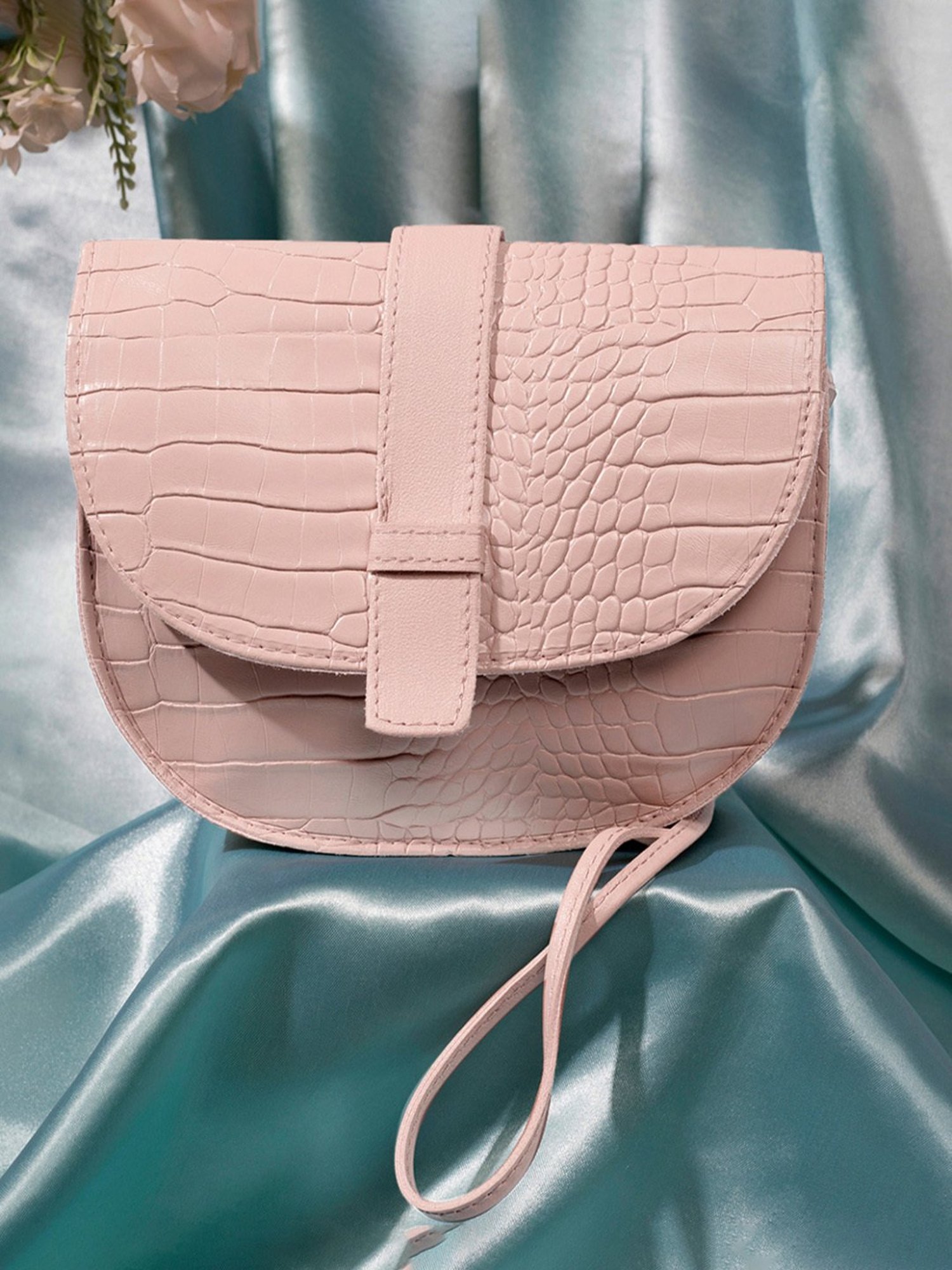 HauteSauce Orange Textured Medium Handheld Handbag