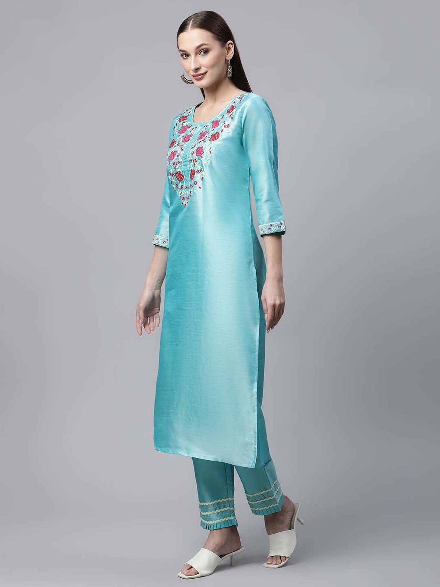 Sringam Blue Embroidered Kurta Pant Set
