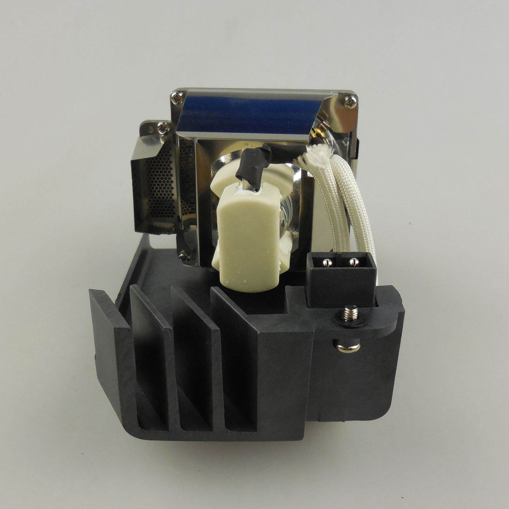 Mitsubishi 915P061010 Replacement Lamp with Housing, Original Osram Lamp