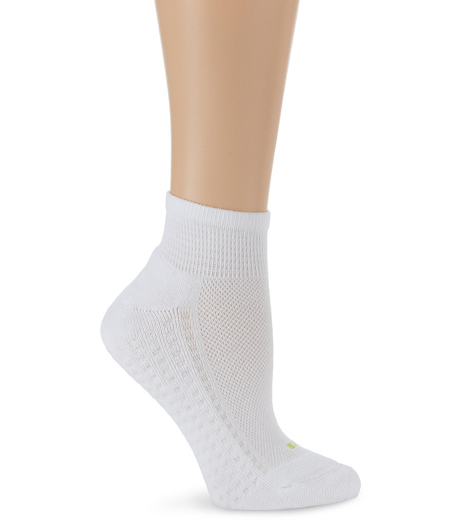 HUE Air Cushion Sport Quarter Top Moisture Control Socks 3-Pack