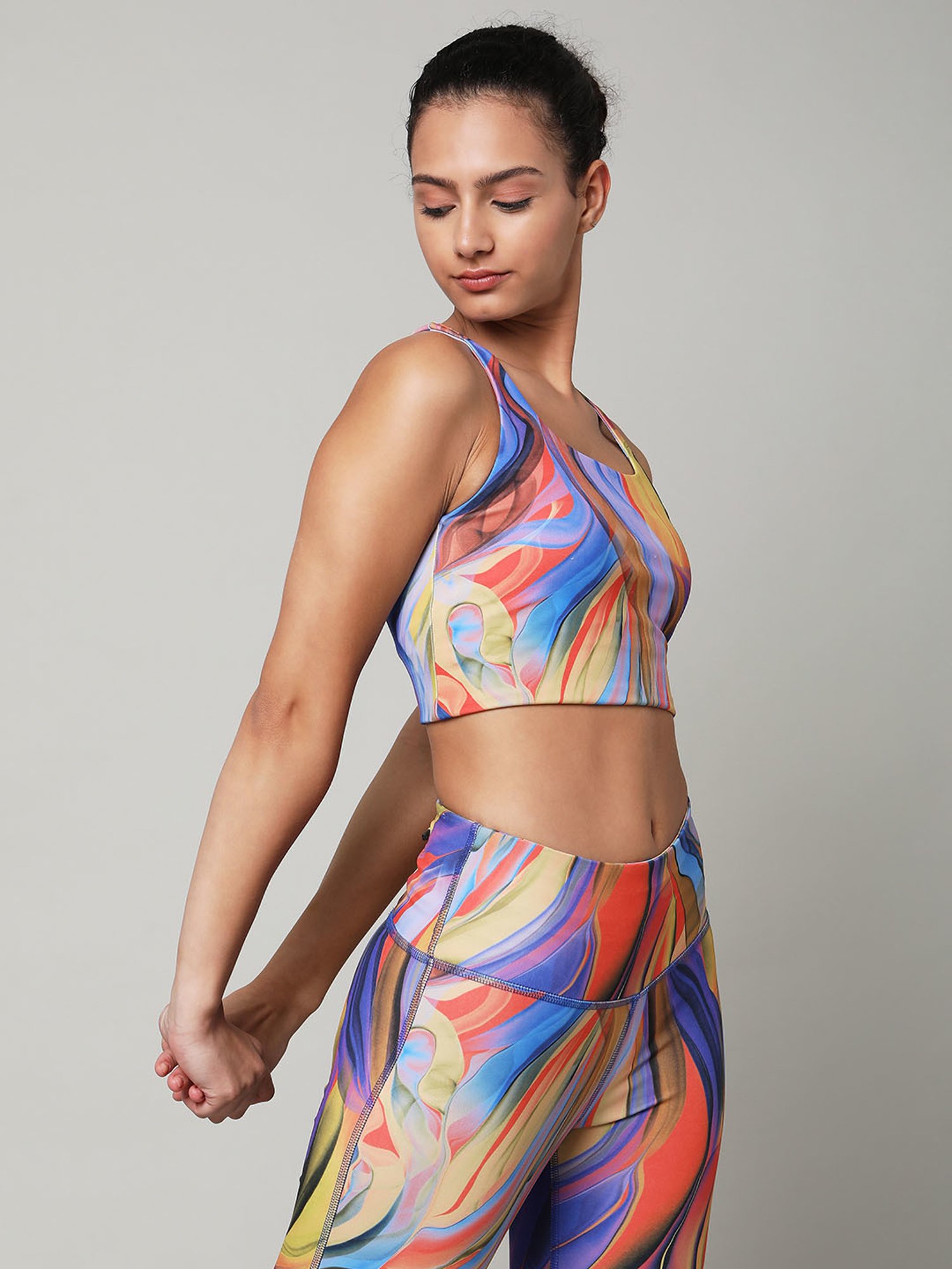 SILVERTRAQ Multicolor Printed Full Coverage Sports Bra