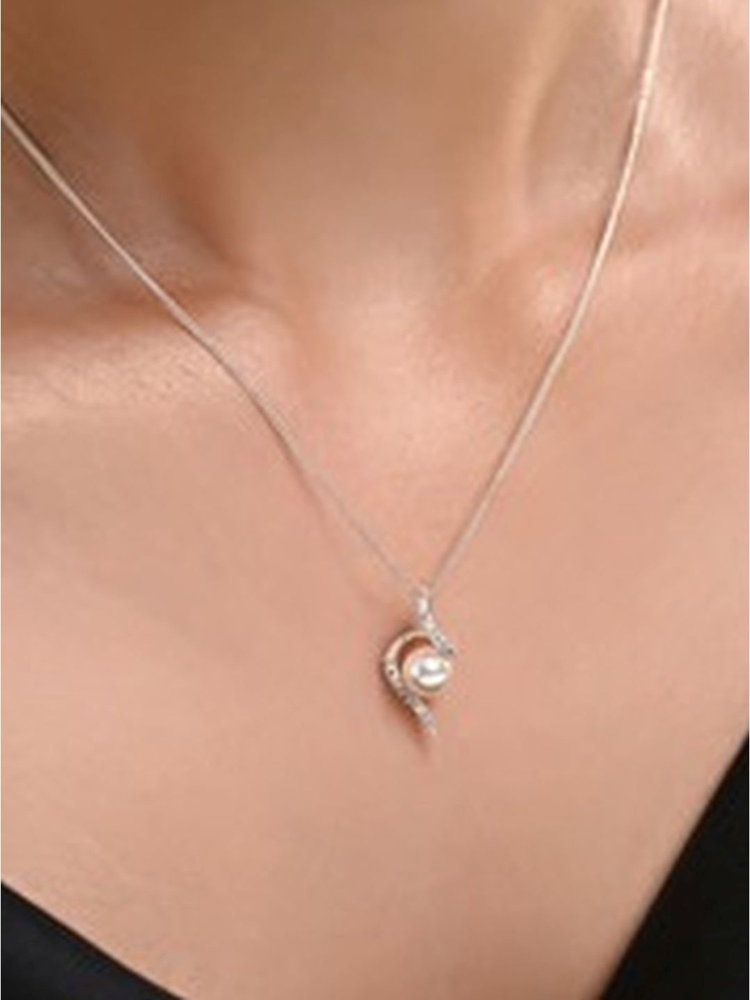 March by FableStreet 92.5 Sterling Silver and Pearl Pendant for Women