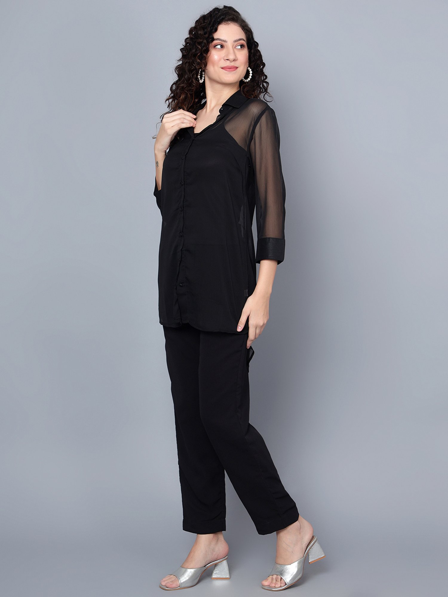 Anvi Be Yourself Black Mid Rise Trousers