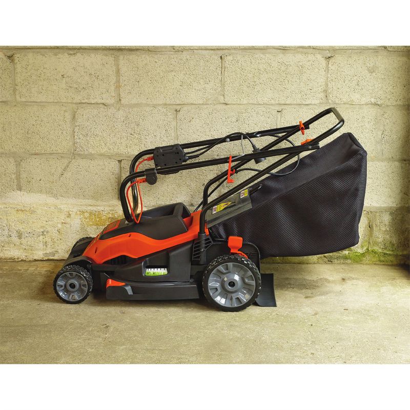 Black & Decker EM1700R 12 Amp 17 in. Edge Max Lawn Mower