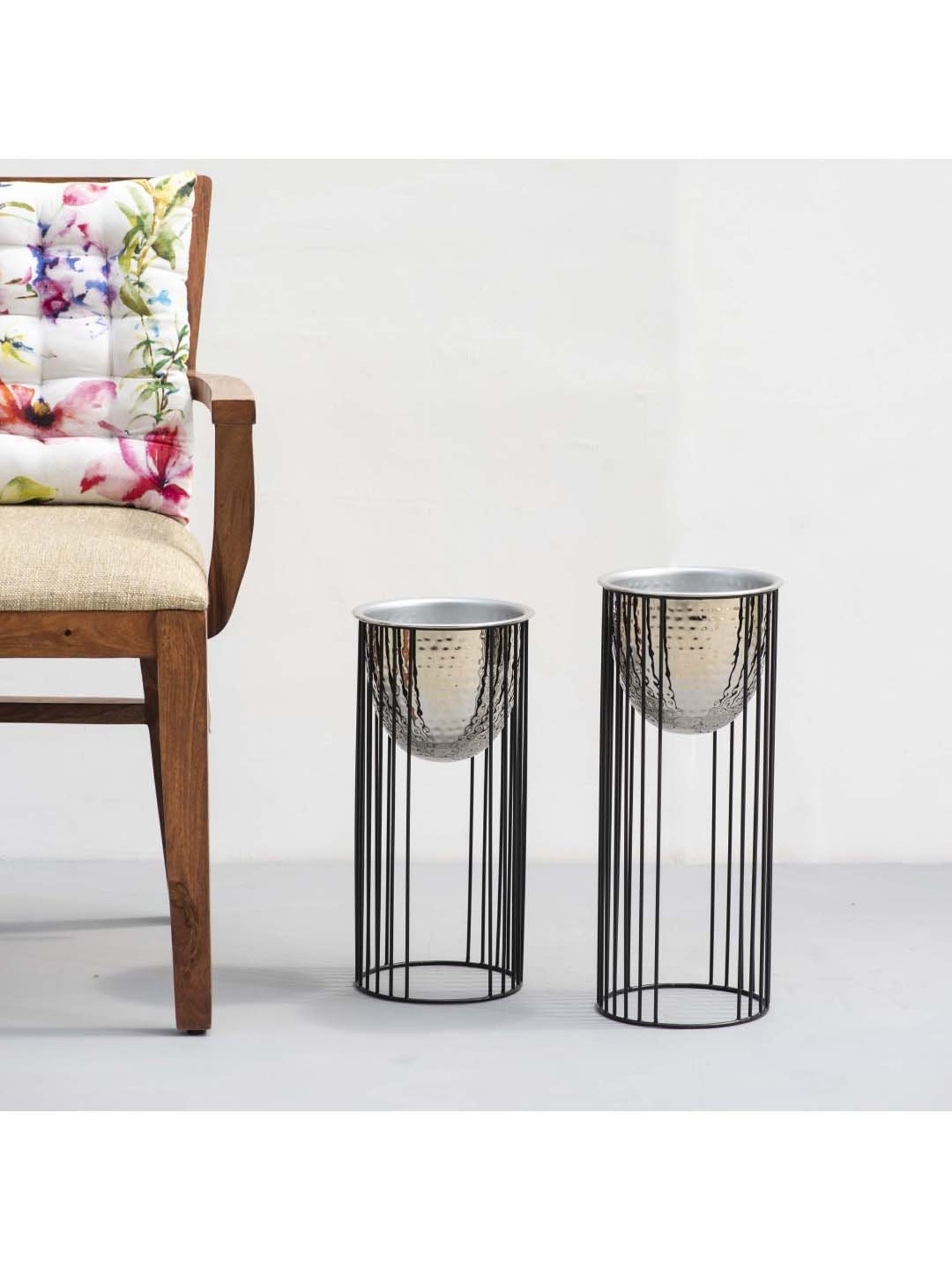 THE DECOR REMEDY Silver Athena Hammered Planter - Set of 2