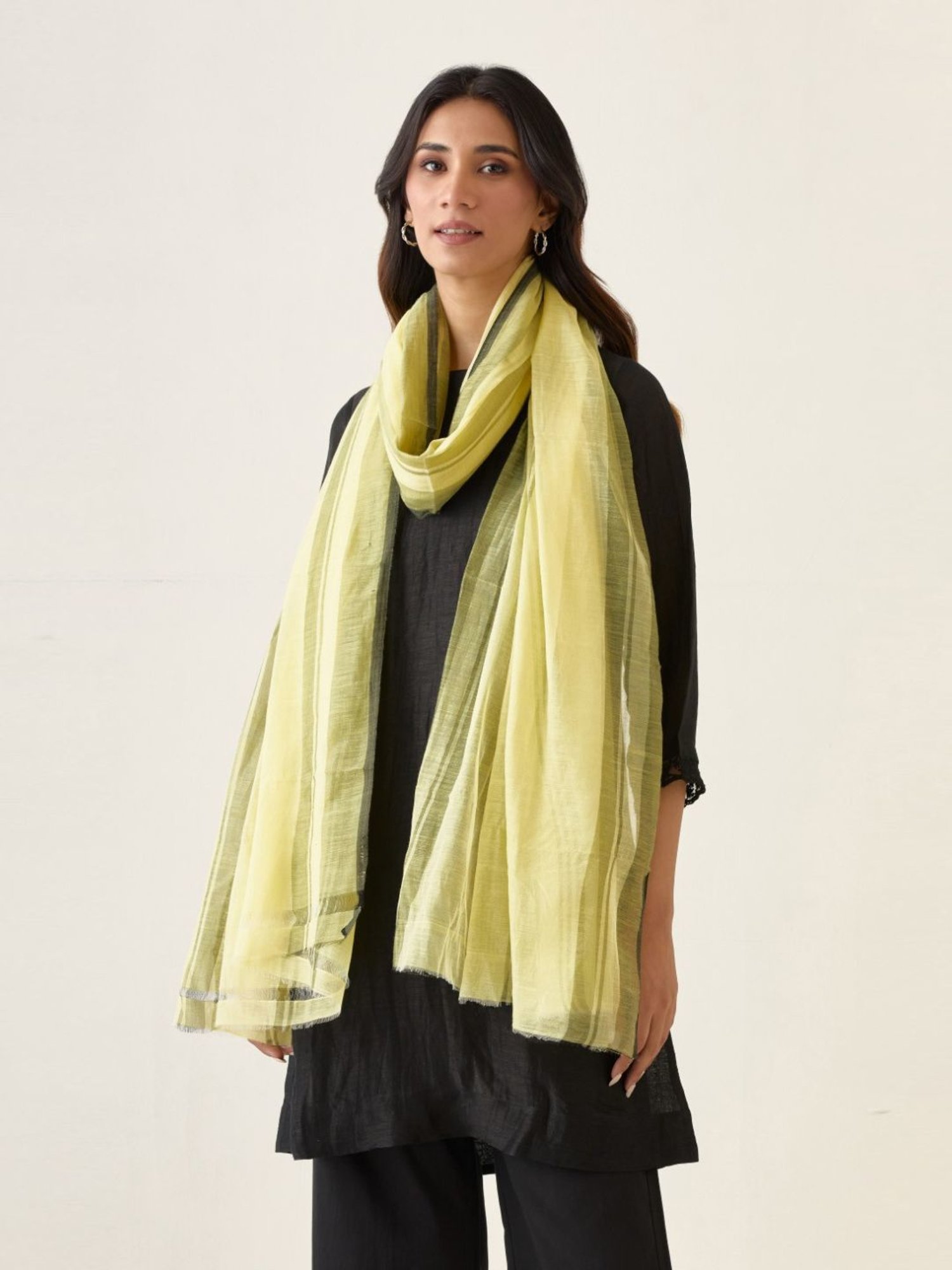 Vinusto Black & Lemon Yellow Summer Nostalgia Kurta with Pant and Dupatta with Slip