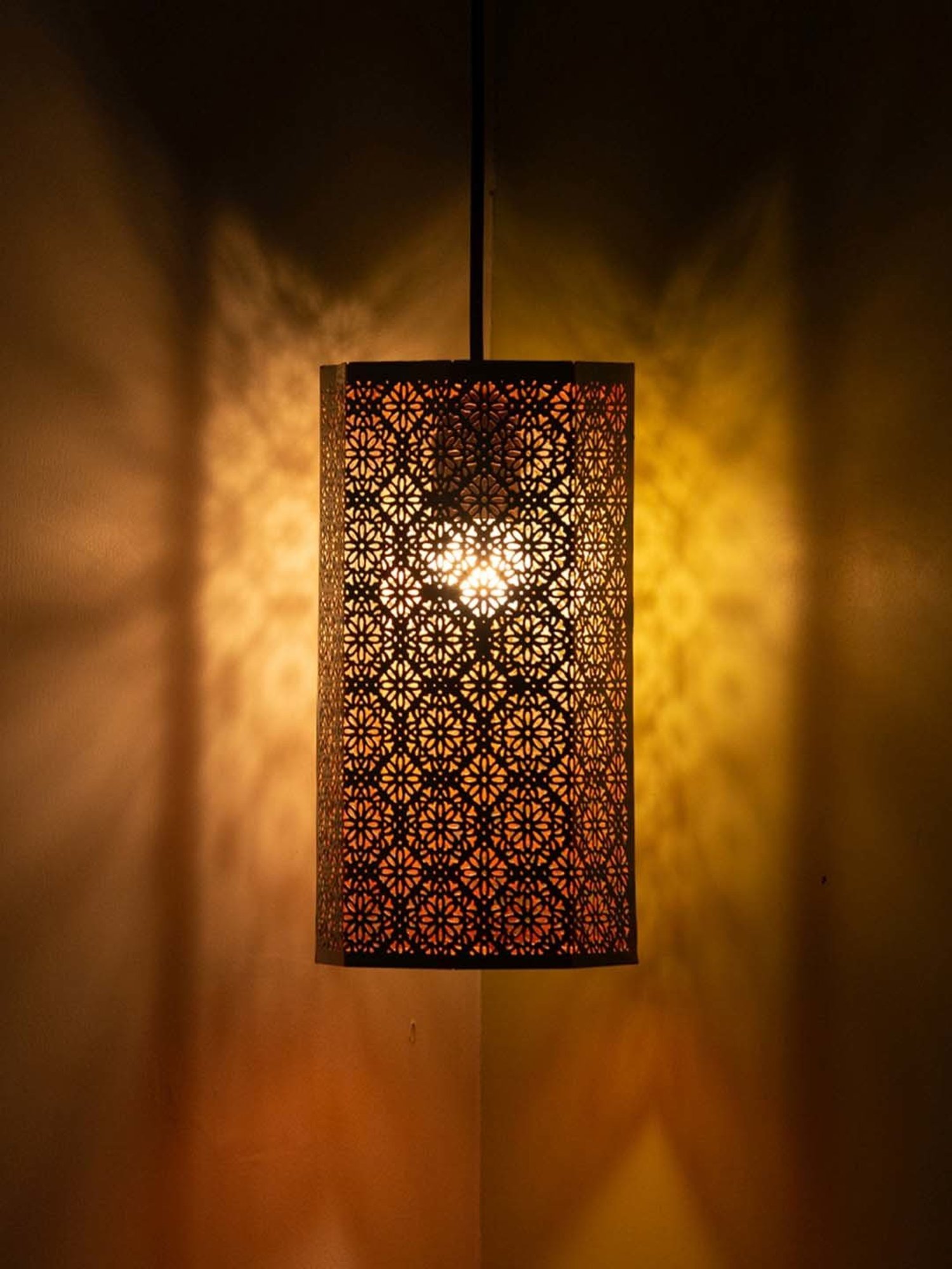 ExclusiveLane 'Morrocan Waves' Turquoise Blue & Red Iron Hand-Etched Pendant Lamp - Set of 1