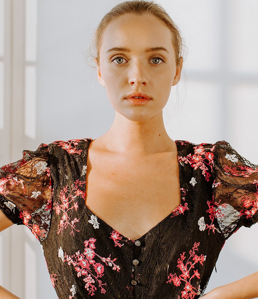 Shabby Chic Ruby Puffed Sleeve Embroidered Floral Lace Midi Dress