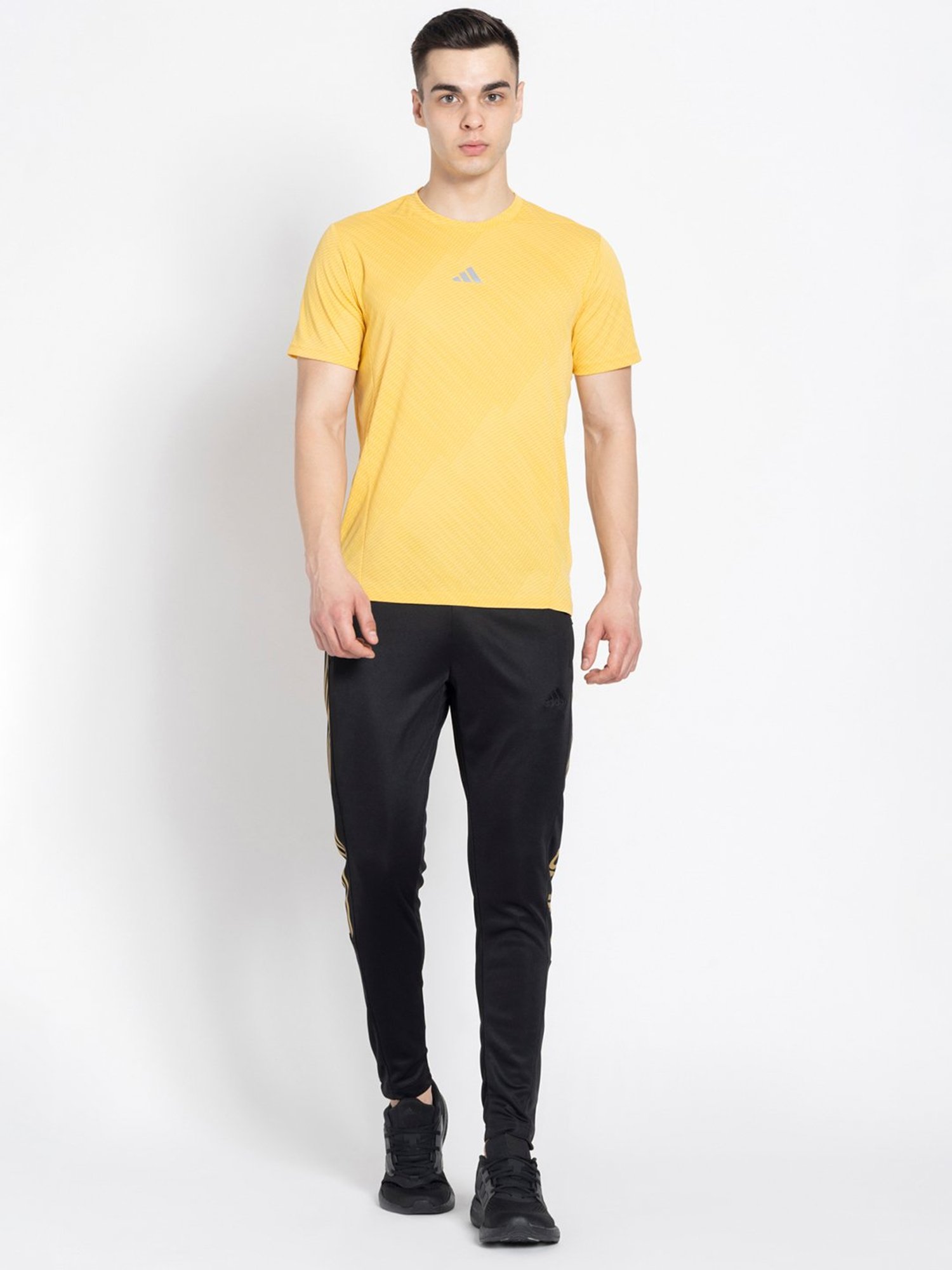 Columbia Black Regular Fit Sports T-Shirt