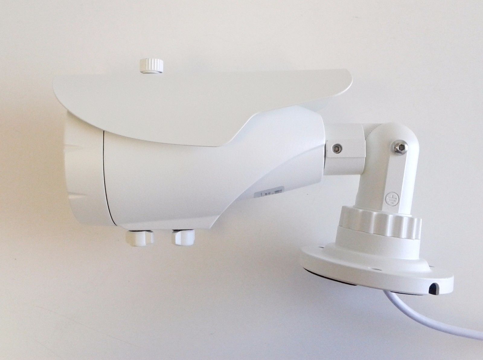 2 megapixel 1080P HD-TVI security IR bullet camera 2.8~12mm varifocal lens IP65