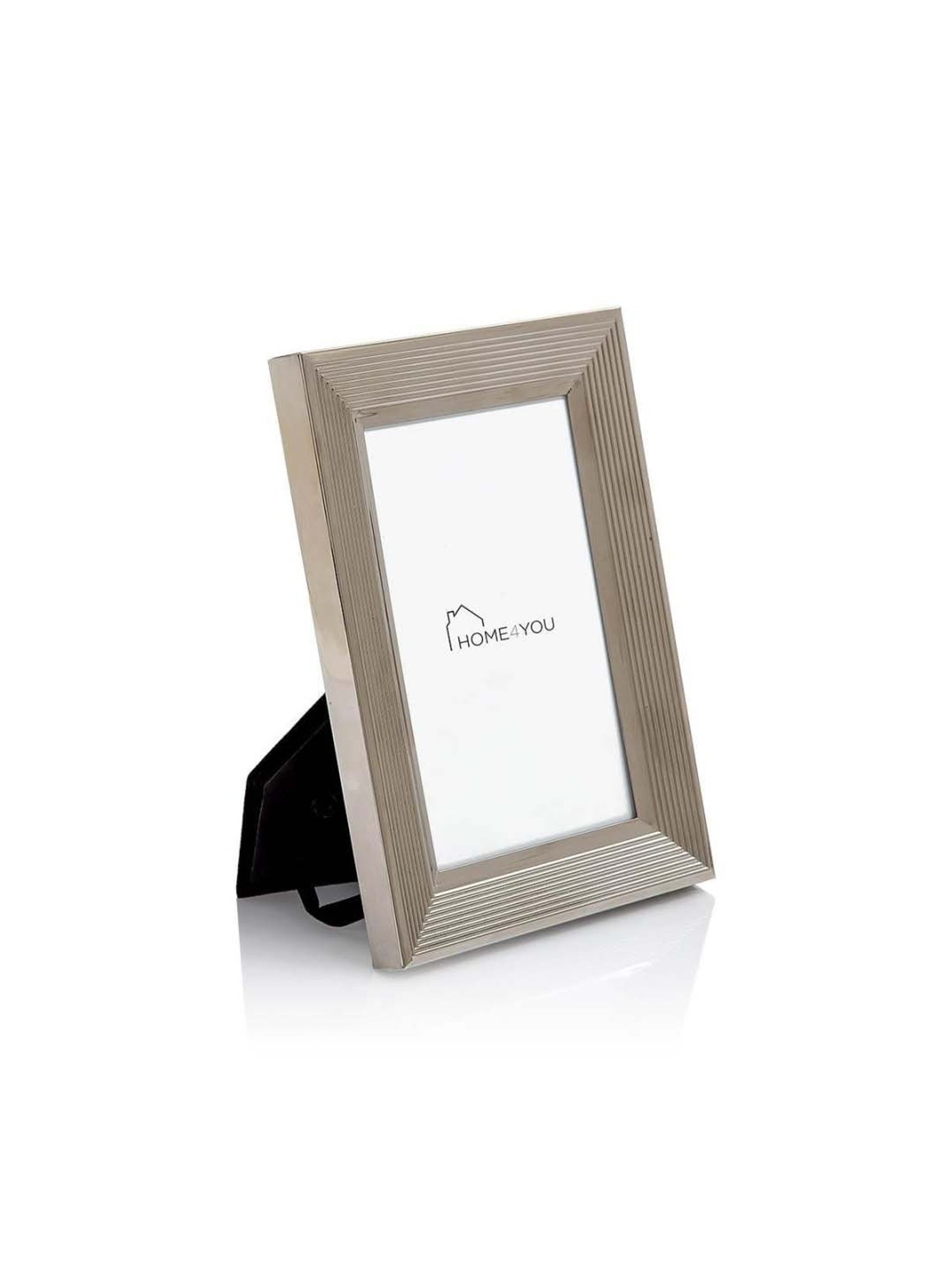 Home4U Silver Metal Photoframe - Set of 1