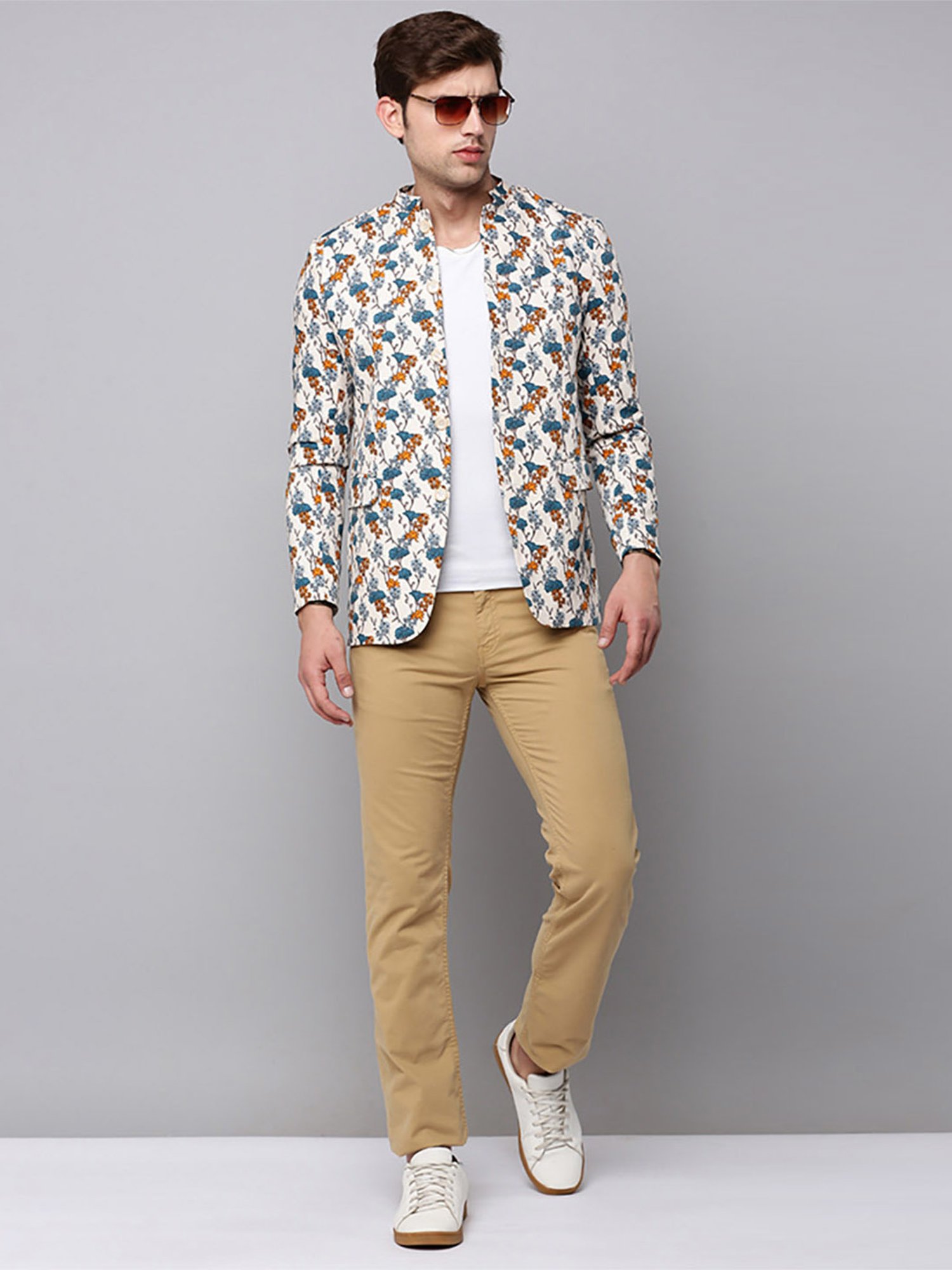 SHOWOFF White Cotton Slim Fit Floral Print Blazer