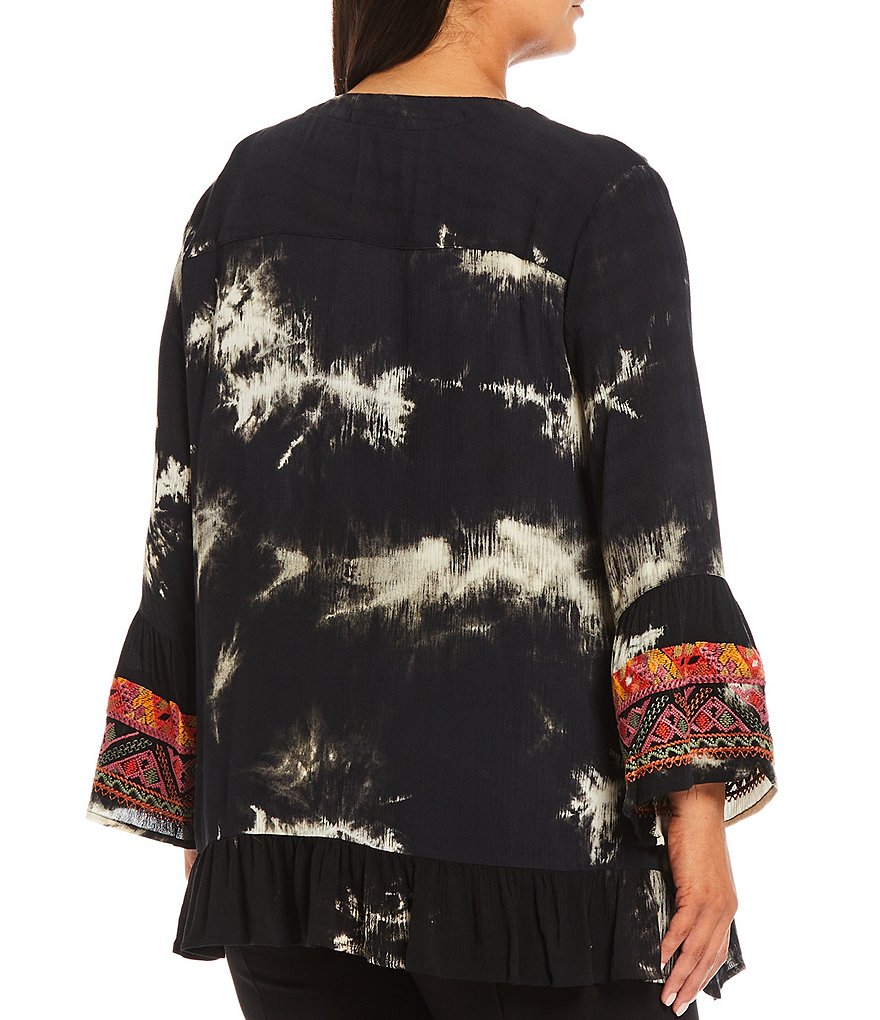 Calessa Plus Size Split Jewel Neck 3/4 Embroidered Bell Cuff Tunic