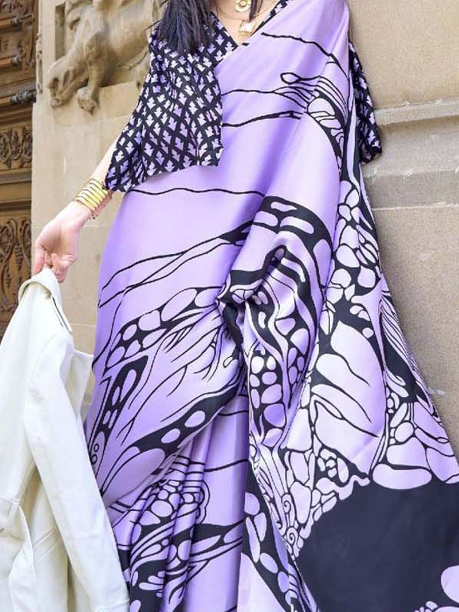 Elora Lilac Printed Saree With Unstitched Blouse