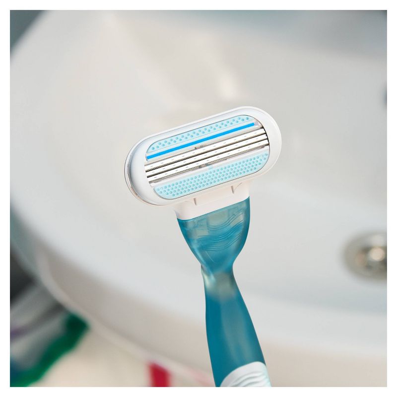 Venus Smooth Women's Razor + 2 Razor Blade Refills