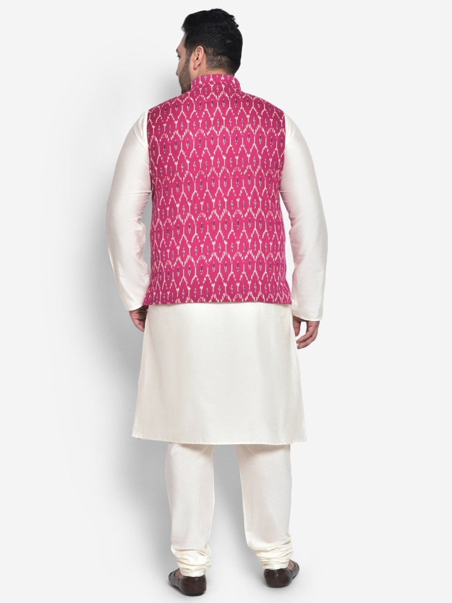 KISAH PLUS Pink & White Regular Fit Printed Kurta Set With Jacket