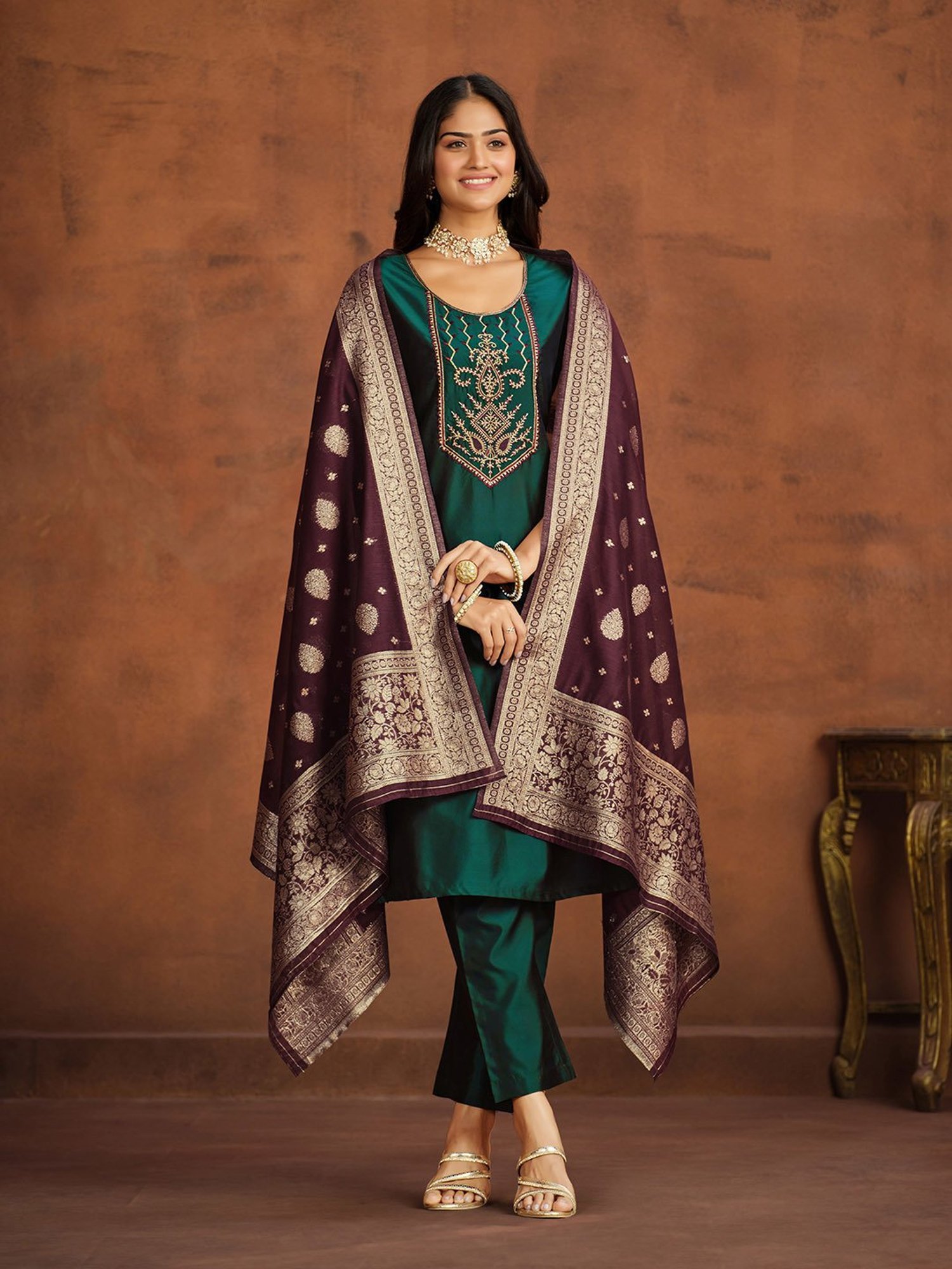 Ishin Green Embroidered Kurta With Pant & Dupatta