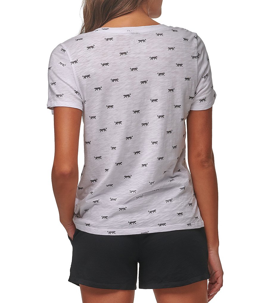 Marc New York Performance Short Sleeve Mini Leopard V-Neck Tee