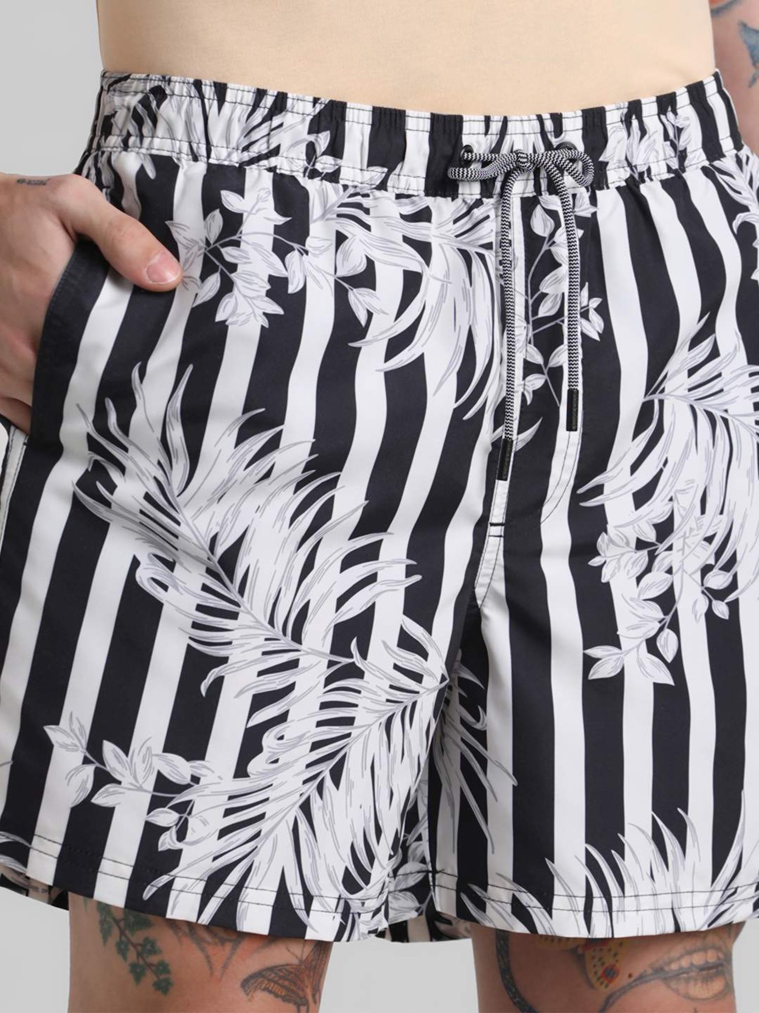 Jack & Jones Black Regular Fit Printed Shorts