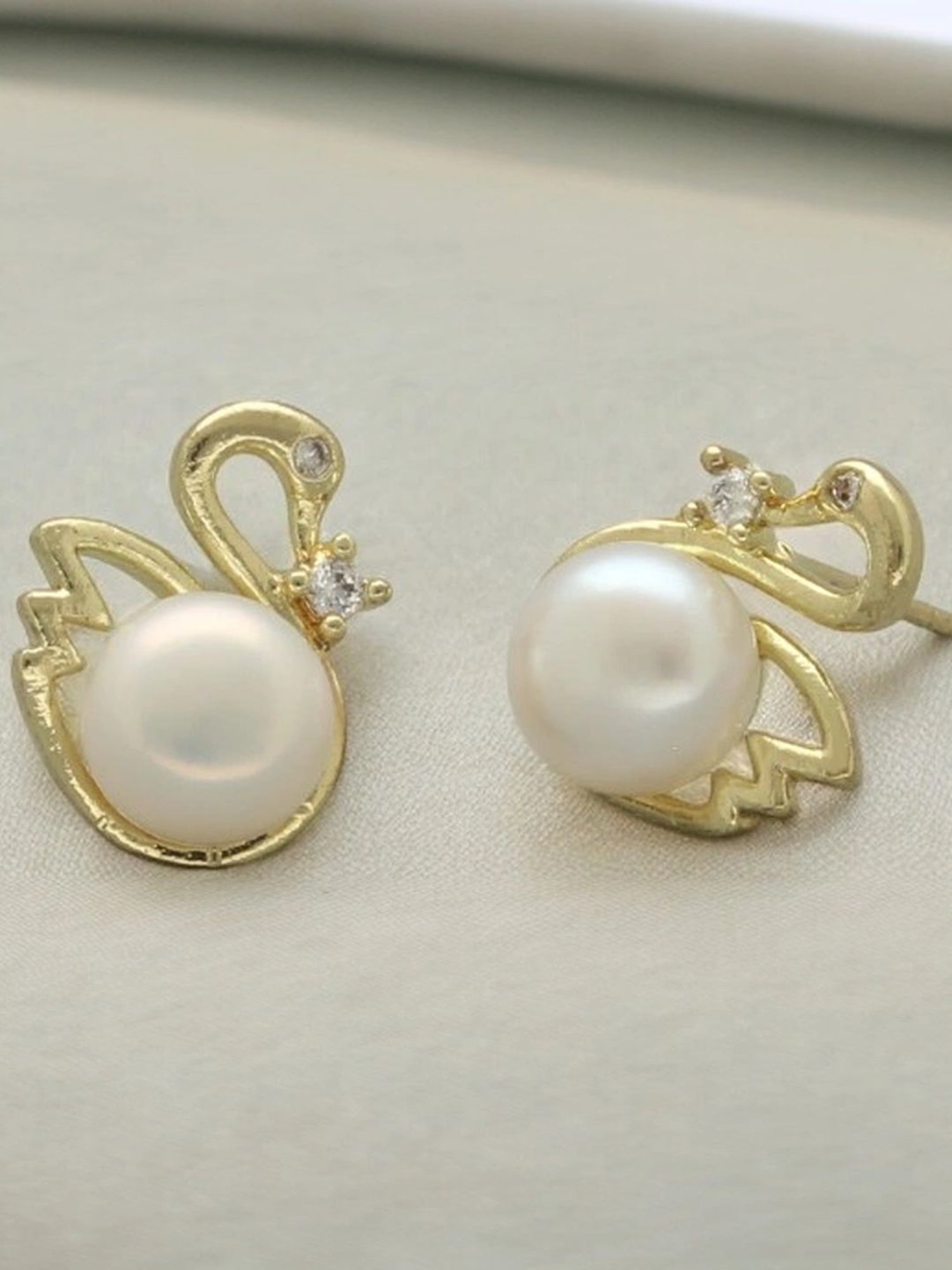 Sri Jagdamba Pearls Pearl Duck Earrings