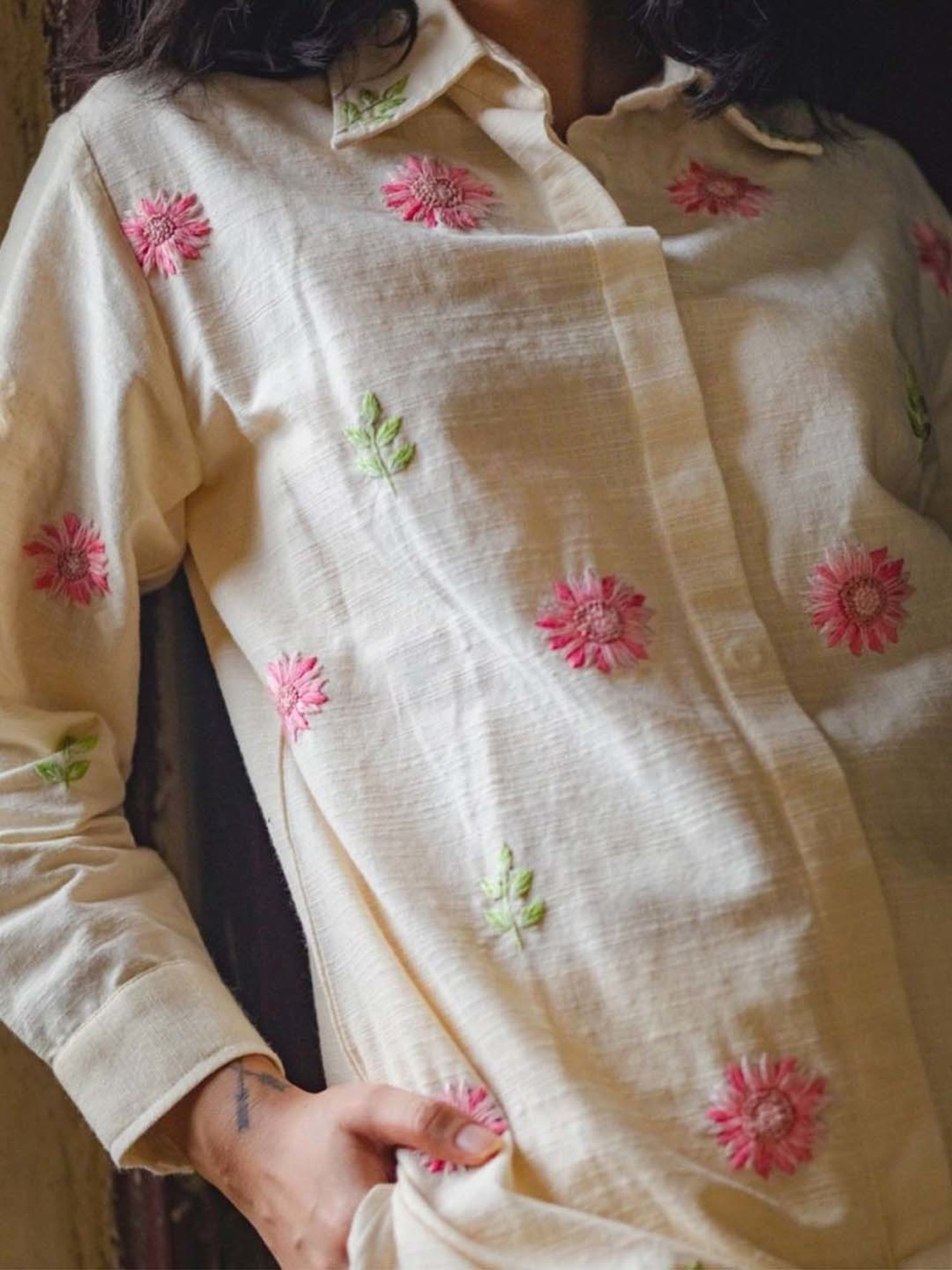 Mushio Off White Nargis Handwoven Cotton Slub Shirt