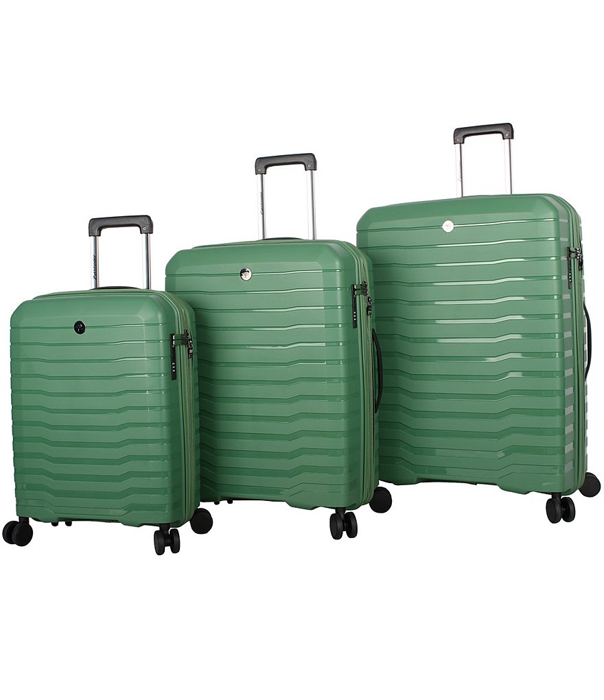 Pathfinder Resort Collection 20#double; Carry-On Hardside Spinner