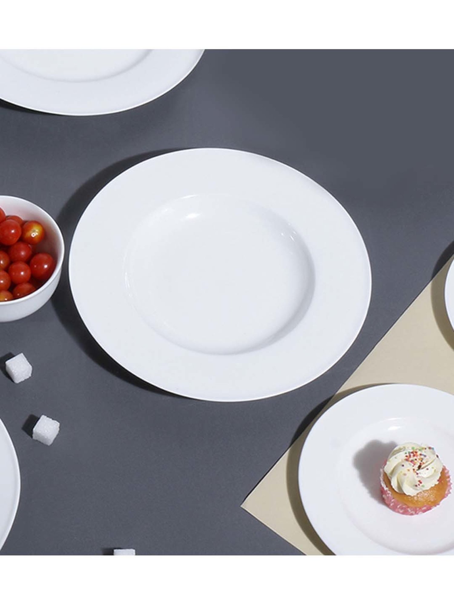 Pure Home and Living Transparent Glass Textured Dinner Plates