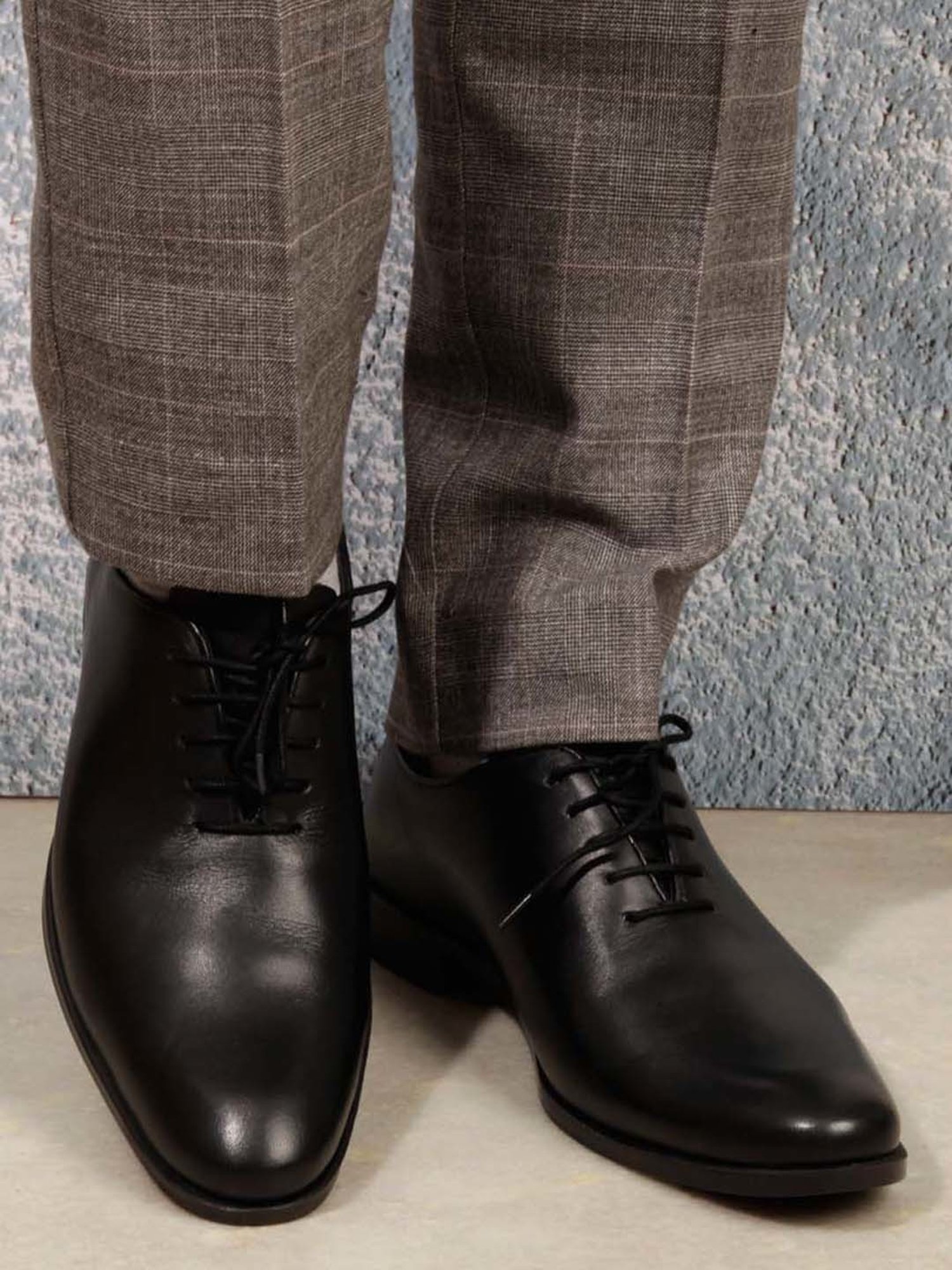 ID Men's Black Oxford Shoes